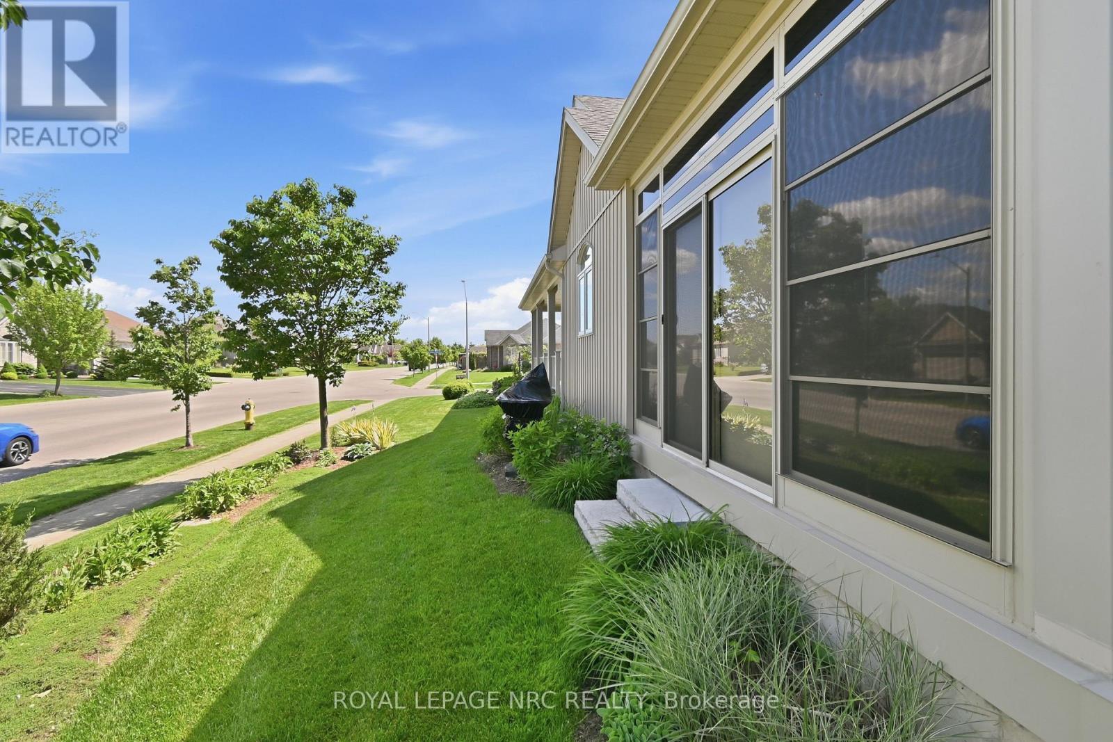 












3930 VILLAGE CREEK DRIVE

,
Fort Erie (Stevensville),




Ontario
L0S1S0

