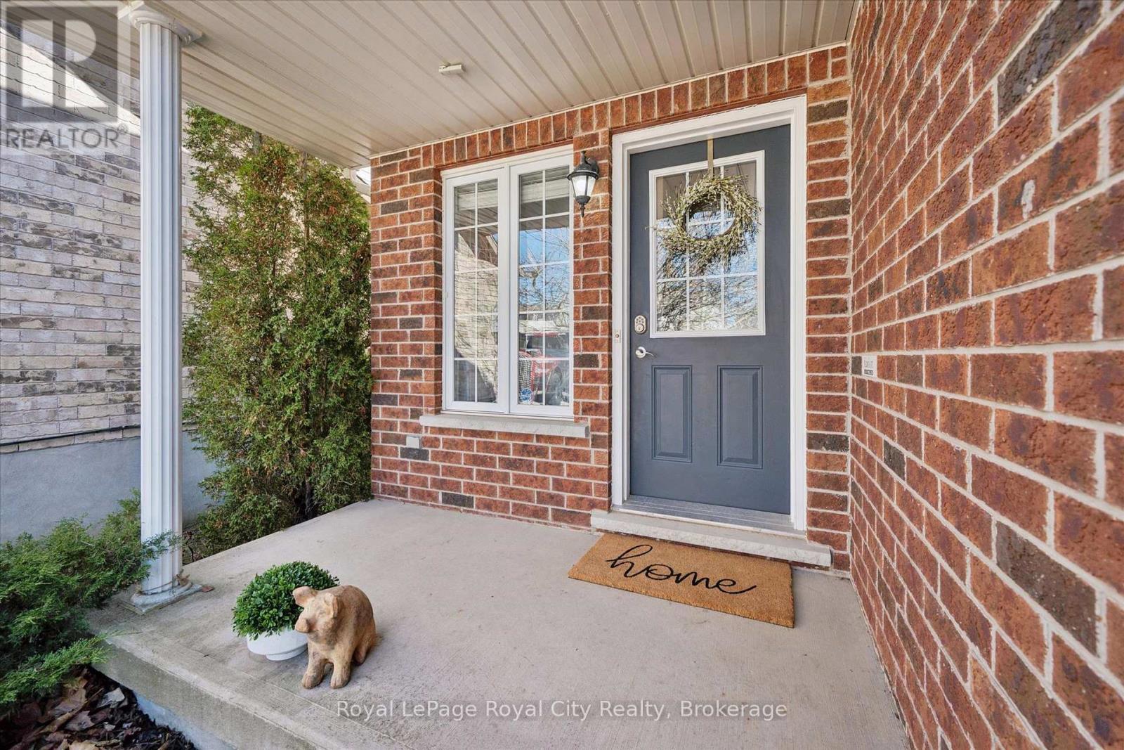 












11 WARREN STREET

,
Guelph (Grange Road),




Ontario
N1E7K4

