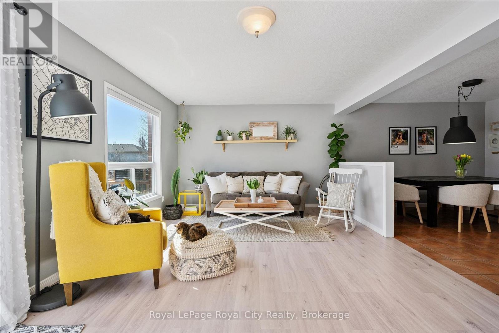 












11 WARREN STREET

,
Guelph (Grange Road),




Ontario
N1E7K4

