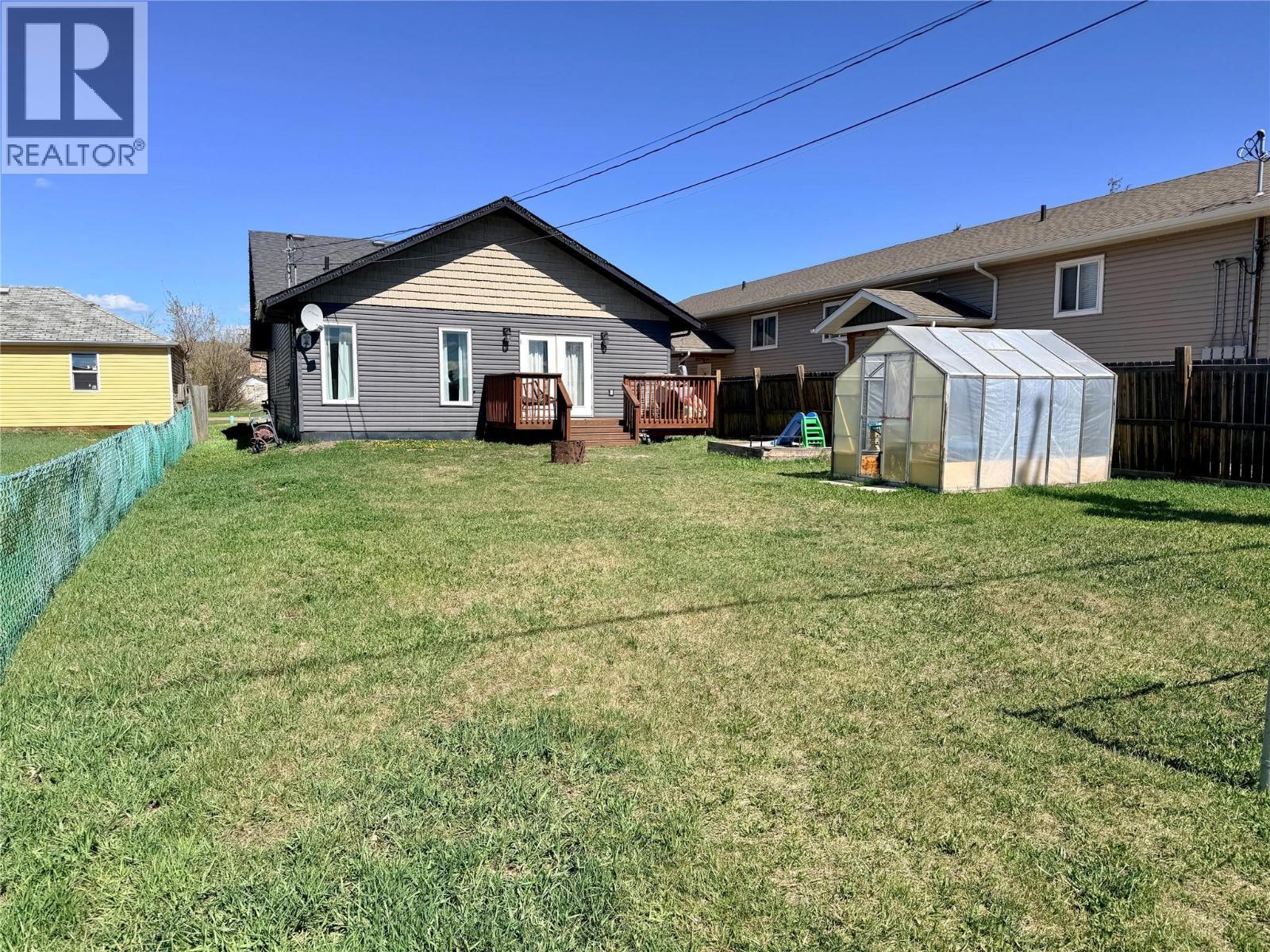 












1327 101 Avenue

,
Dawson Creek,




British Columbia
V1G2A4

