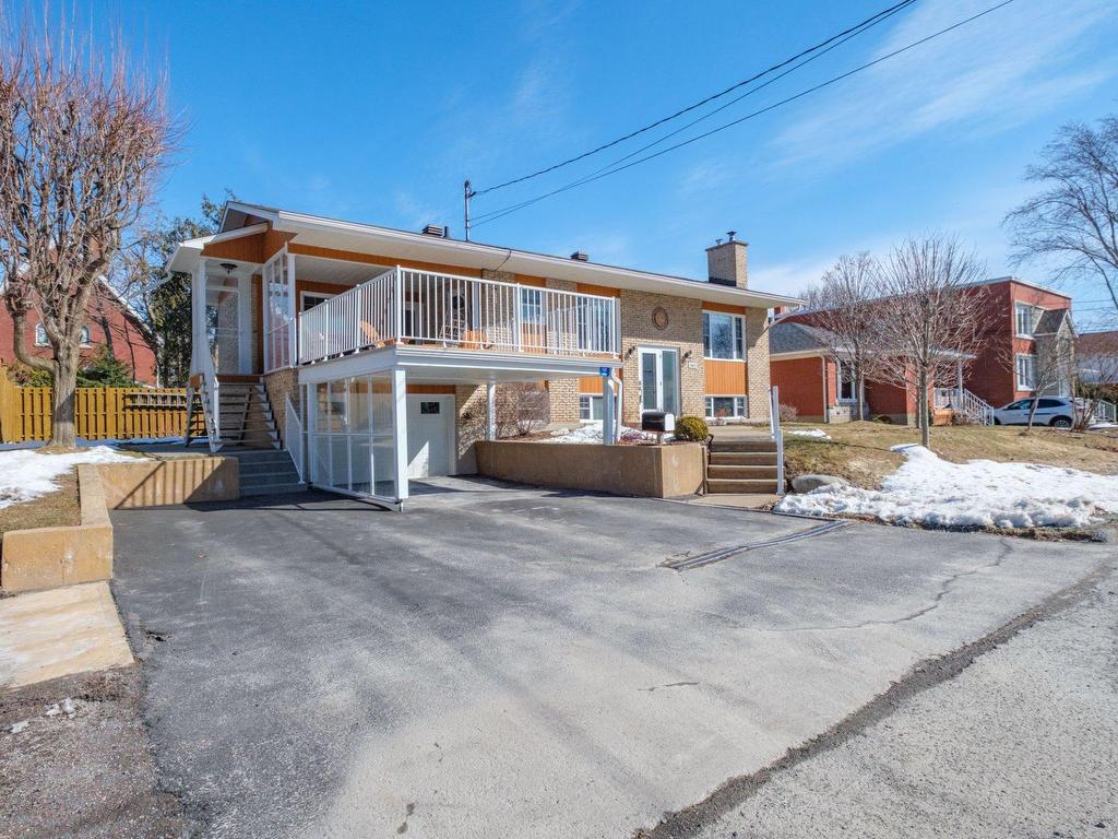 









1011


Rue de Cambrai

,
Jacques-Cartier (Sherbrooke),




QC
J1H2R8

