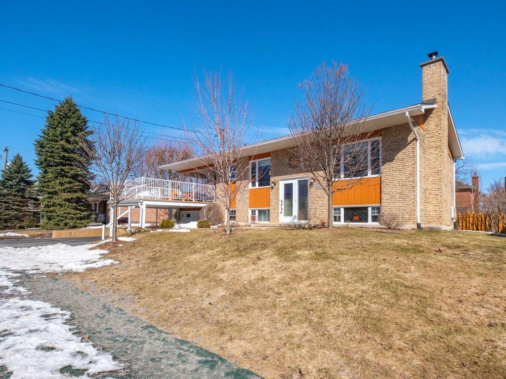 









1011


Rue de Cambrai

,
Jacques-Cartier (Sherbrooke),




QC
J1H2R8

