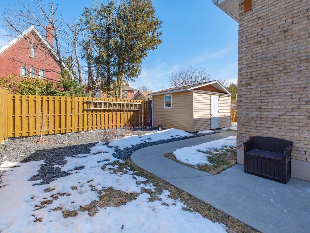 









1011


Rue de Cambrai

,
Jacques-Cartier (Sherbrooke),




QC
J1H2R8

