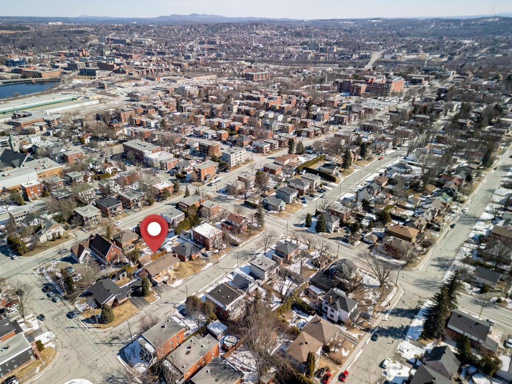 









1011


Rue de Cambrai

,
Jacques-Cartier (Sherbrooke),




QC
J1H2R8

