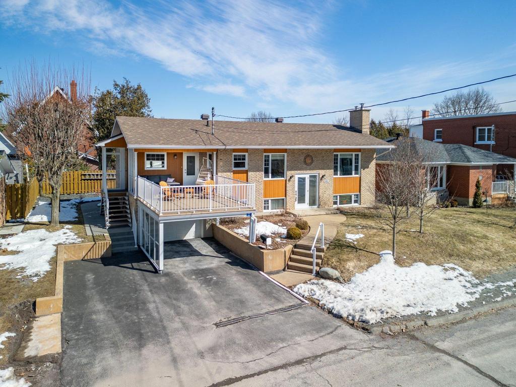 









1011


Rue de Cambrai

,
Jacques-Cartier (Sherbrooke),




QC
J1H2R8

