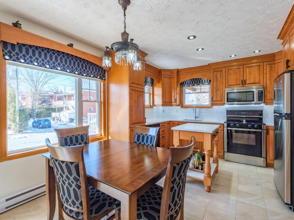 









1011


Rue de Cambrai

,
Jacques-Cartier (Sherbrooke),




QC
J1H2R8

