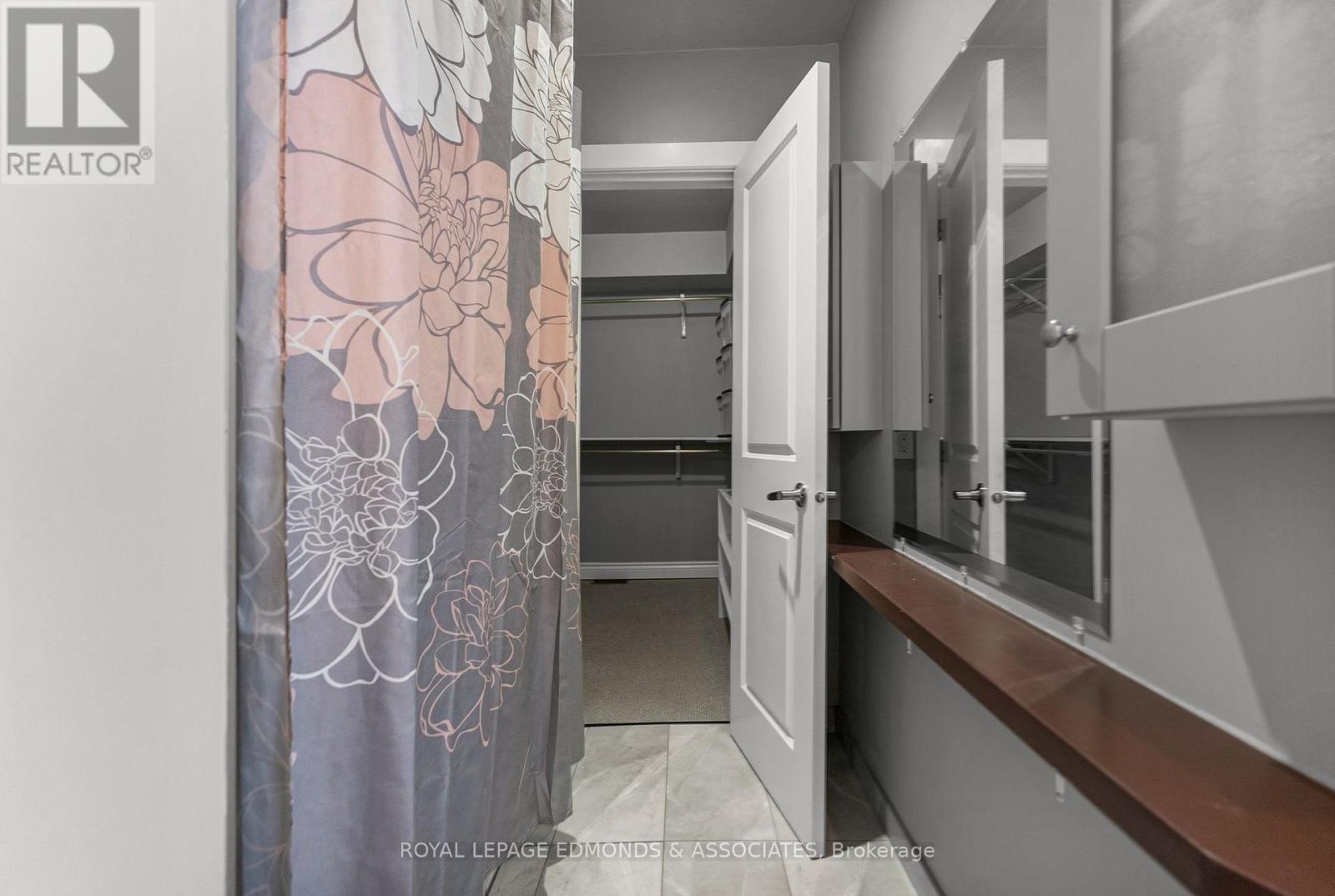












87 DICKSON STREET

,
Pembroke,




Ontario
K8A2W8

