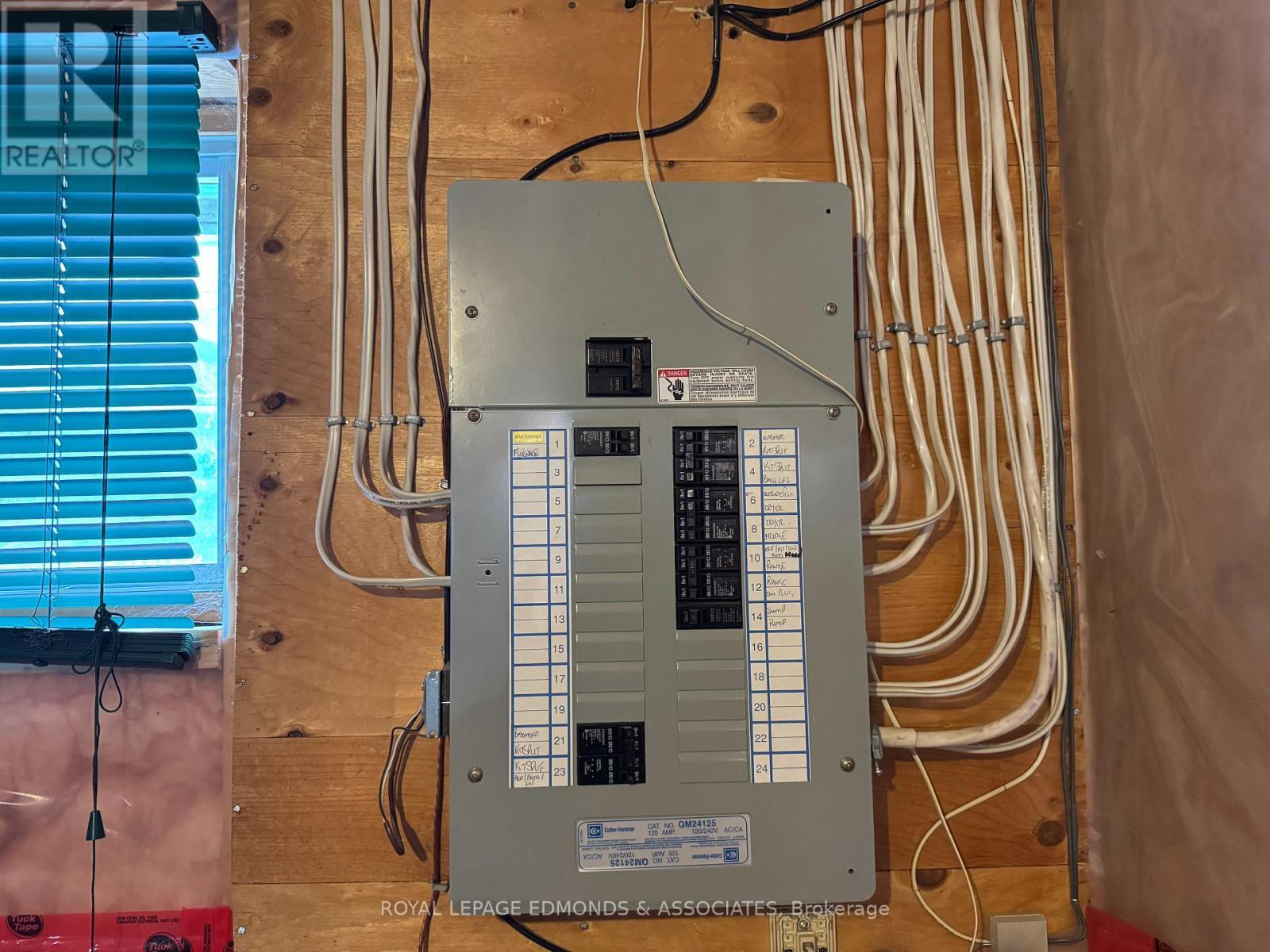 












441 MACKAY STREET

,
Pembroke,




Ontario
K8A1E3

