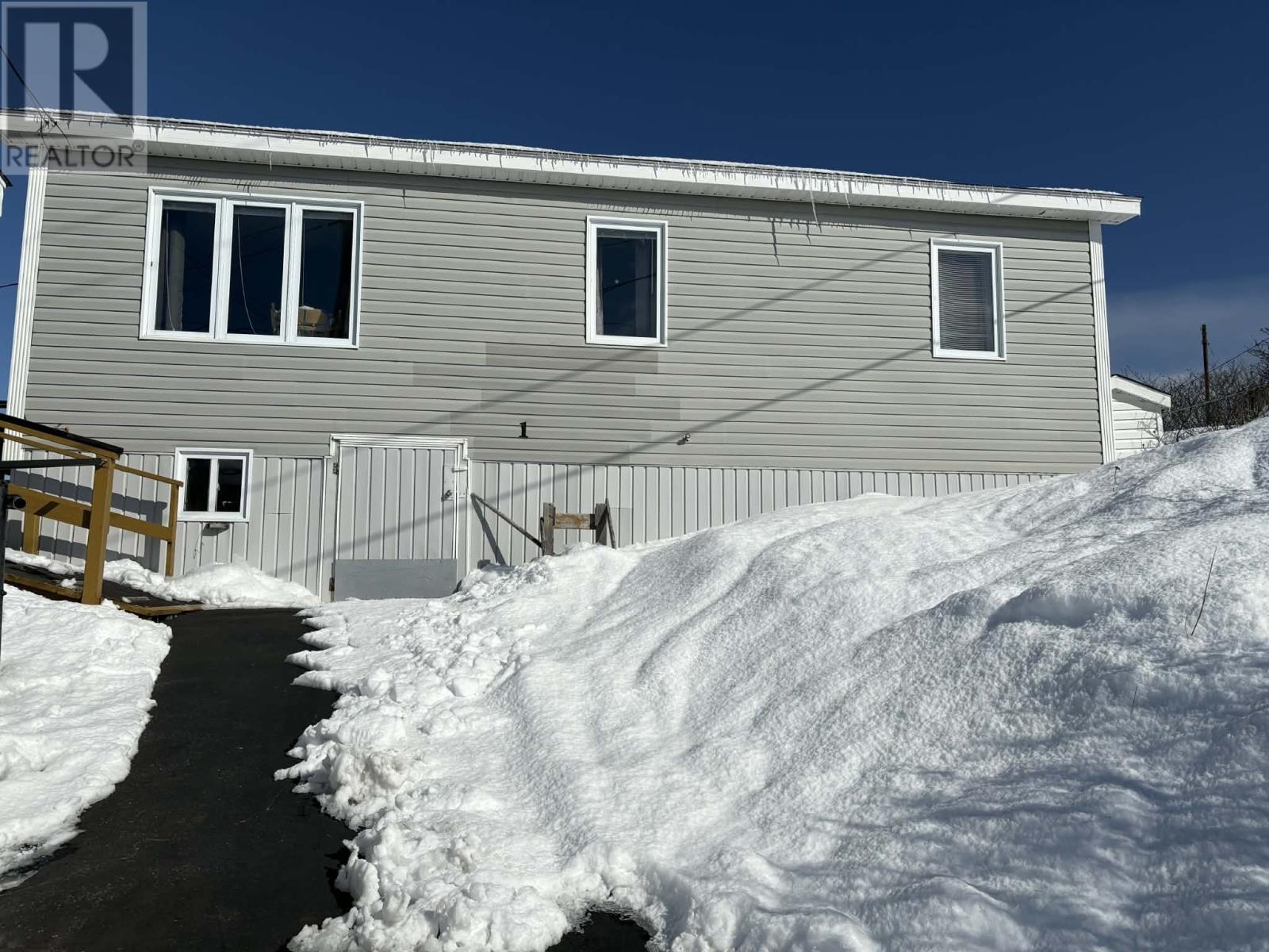 












1 Clothiers Place

,
Burgeo,




Newfoundland & Labrador
A0N2H0


