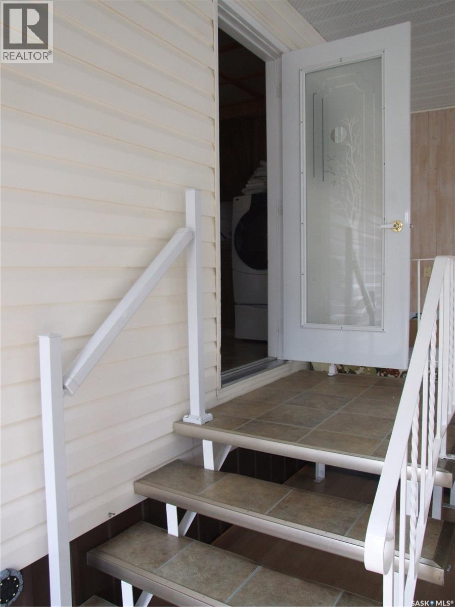 












301 5th STREET W

,
Leader,




Saskatchewan
S0N1H0

