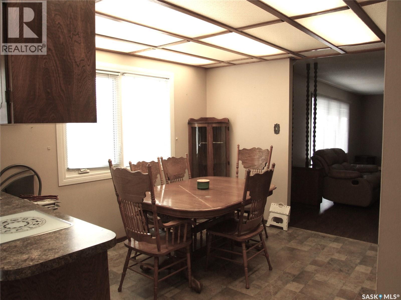 












301 5th STREET W

,
Leader,




Saskatchewan
S0N1H0

