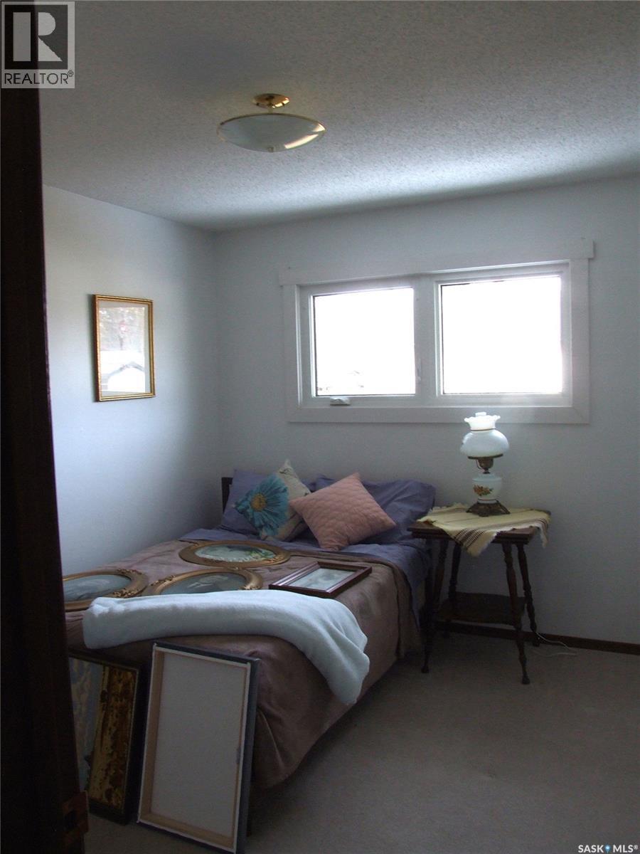 












301 5th STREET W

,
Leader,




Saskatchewan
S0N1H0

