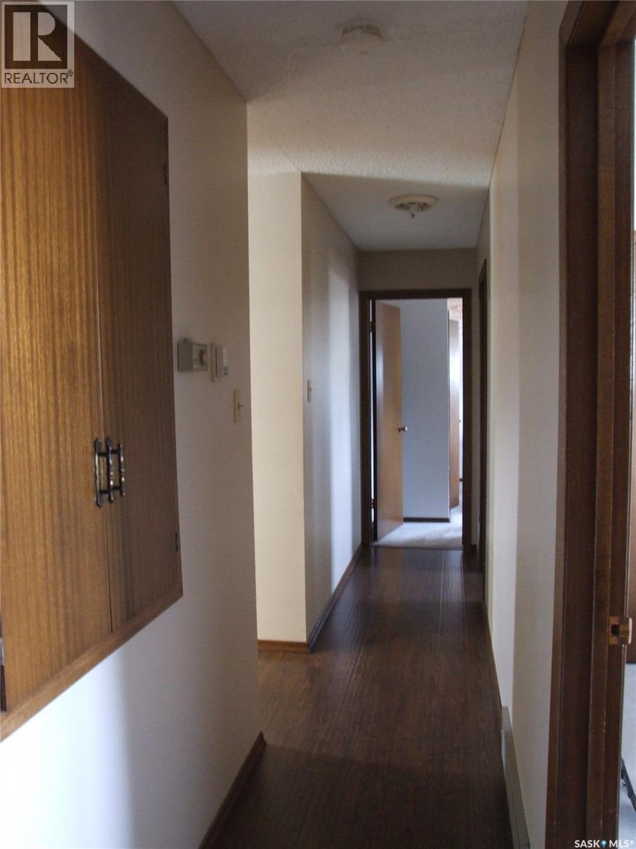 












301 5th STREET W

,
Leader,




Saskatchewan
S0N1H0


