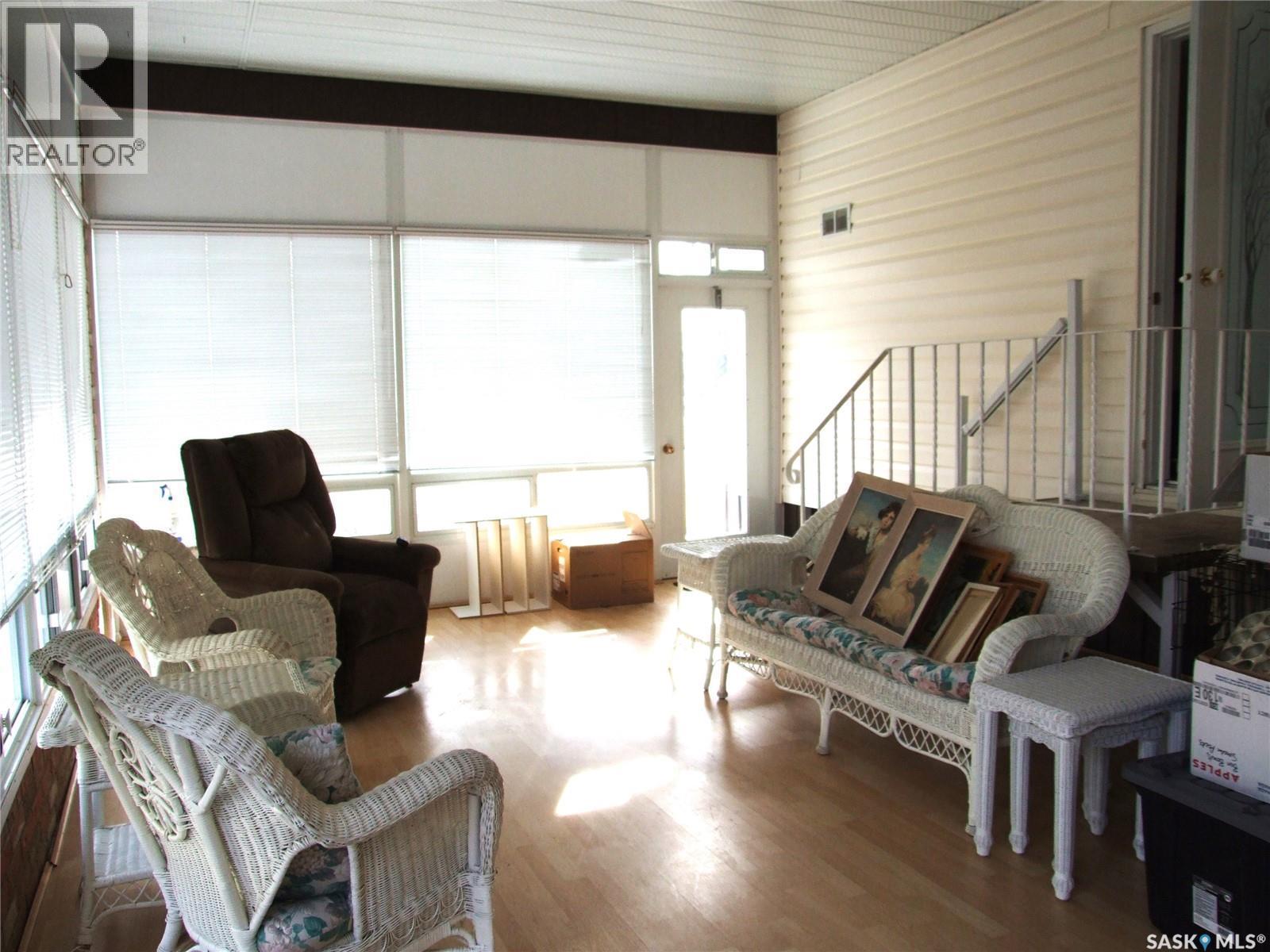 












301 5th STREET W

,
Leader,




Saskatchewan
S0N1H0

