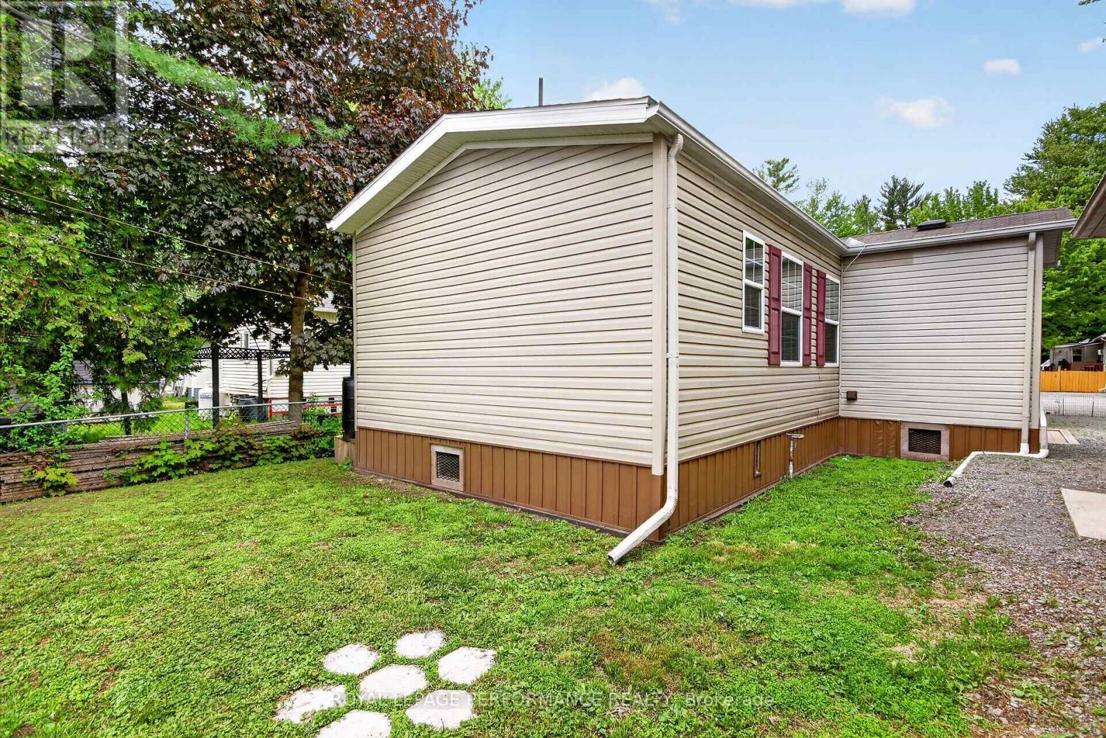 












435 - 8250 COUNTY ROAD 17 ROAD

,
Clarence-Rockland,




Ontario
K4K1K7

