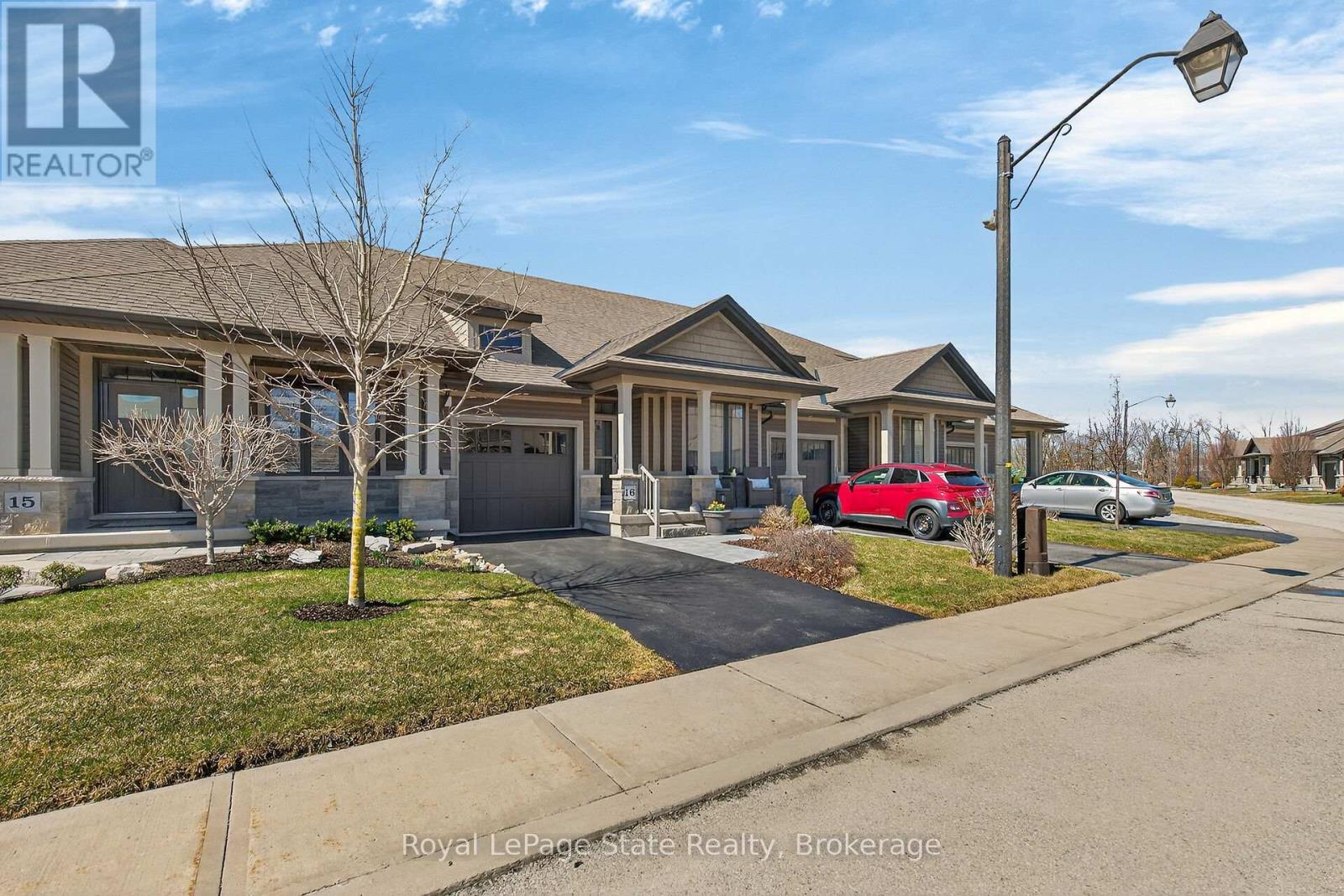 












16 - 37 BROOKSIDE TERRACE

,
West Lincoln (Smithville),




Ontario
L0R2A0

