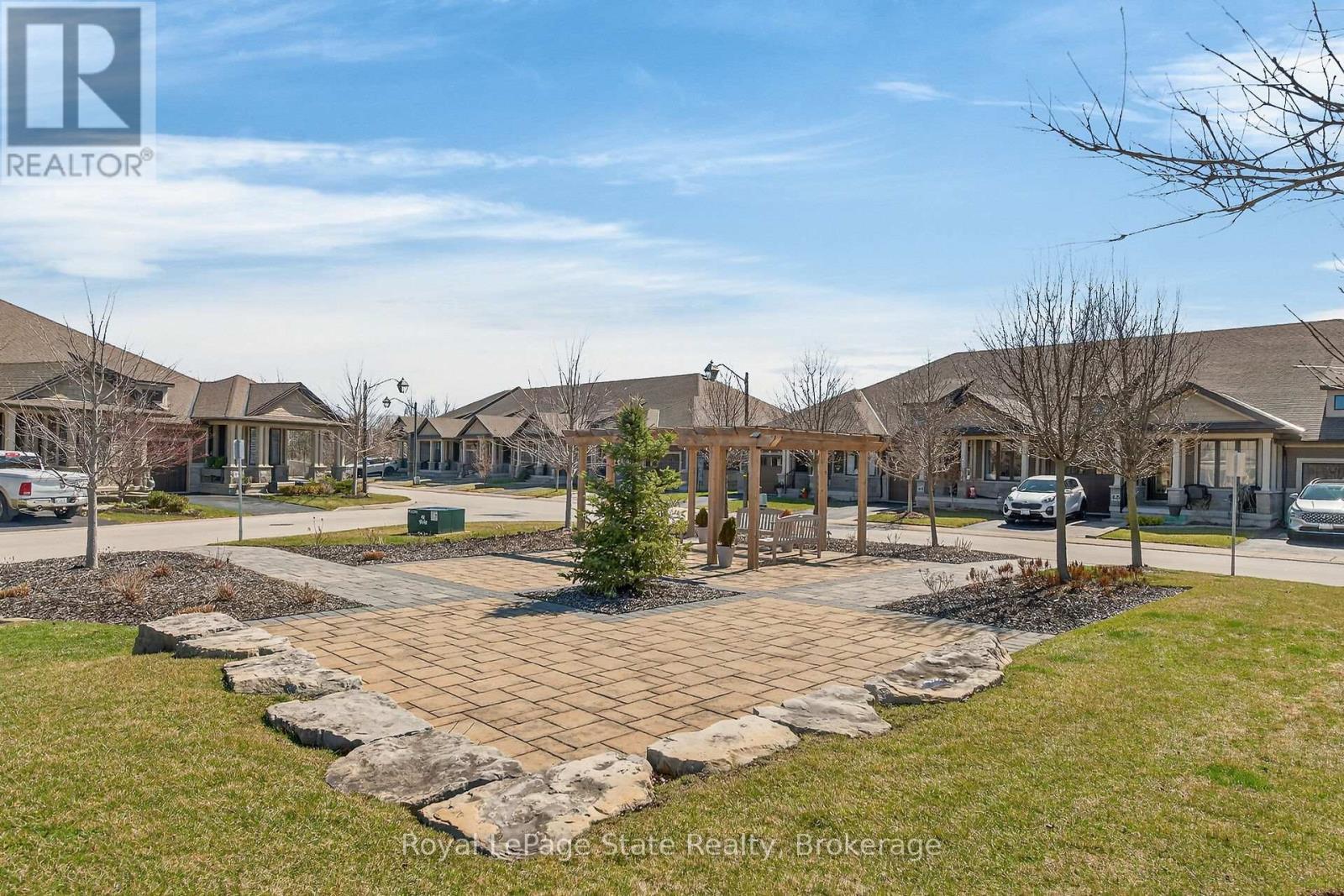 












16 - 37 BROOKSIDE TERRACE

,
West Lincoln (Smithville),




Ontario
L0R2A0

