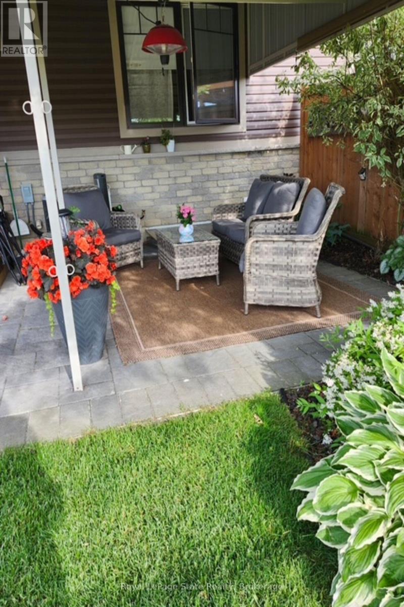 












16 - 37 BROOKSIDE TERRACE

,
West Lincoln (Smithville),




Ontario
L0R2A0

