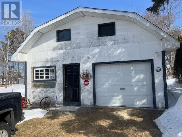 












18 Maple ST

,
Thessalon,




Ontario
P0R1L0

