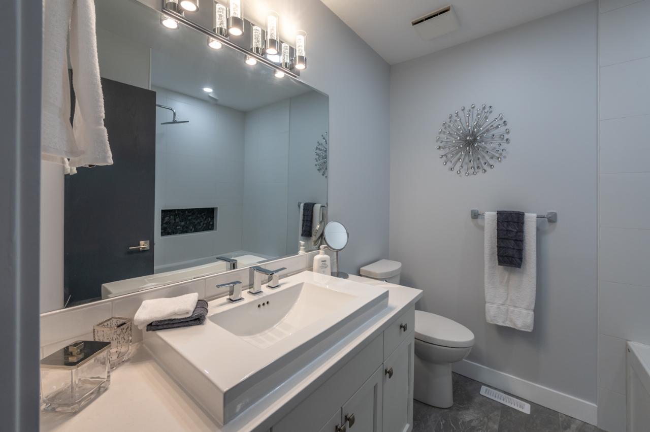 









516


Hody

Drive,
Okanagan Falls,




BC
V0H 1R7

