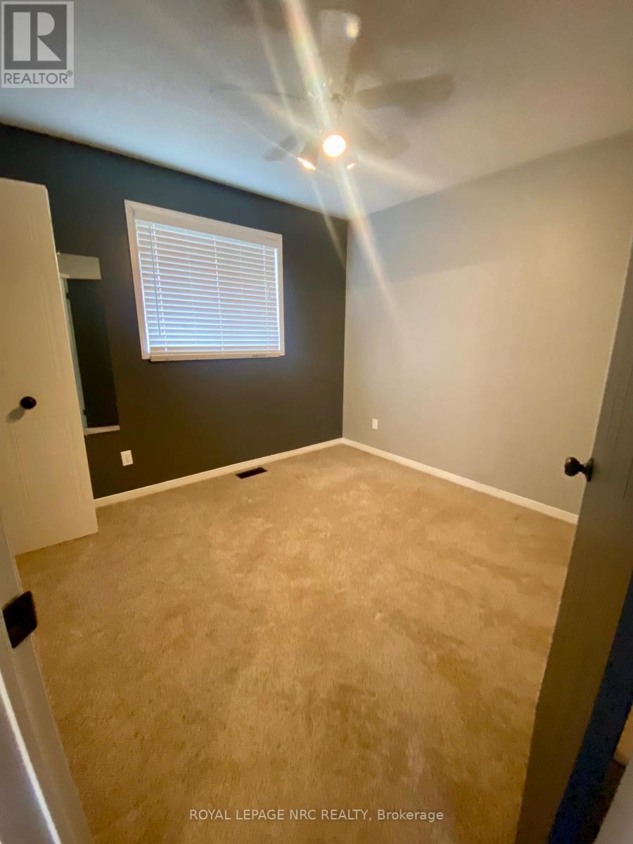 












3681 SUSSEX LANE

,
Fort Erie (Black Creek),




Ontario
L0S1S0

