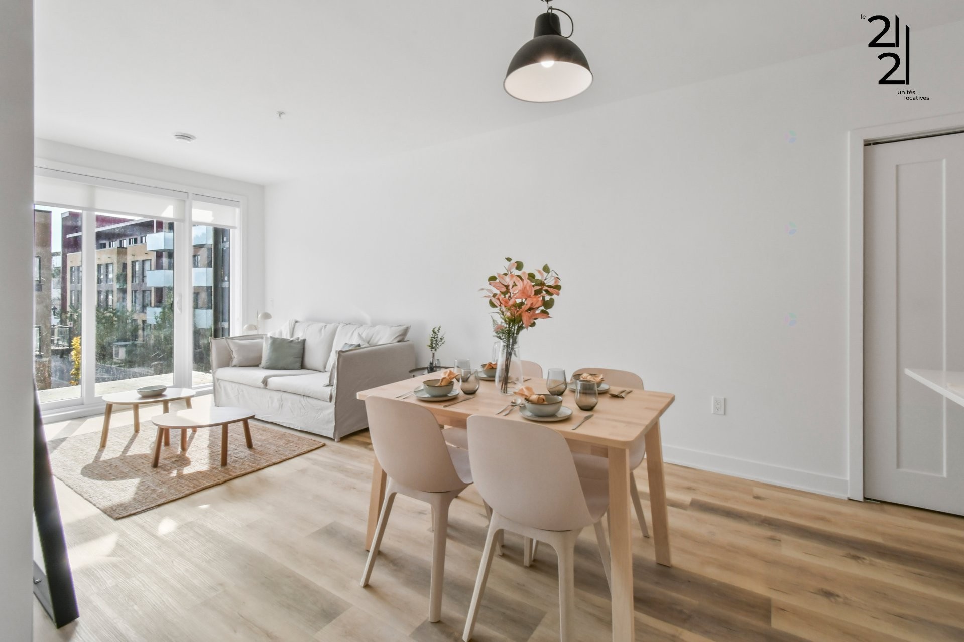 









2121


Av. Papineau

, 106,
Montréal (Ville-Marie),




QC
H2K4J5

