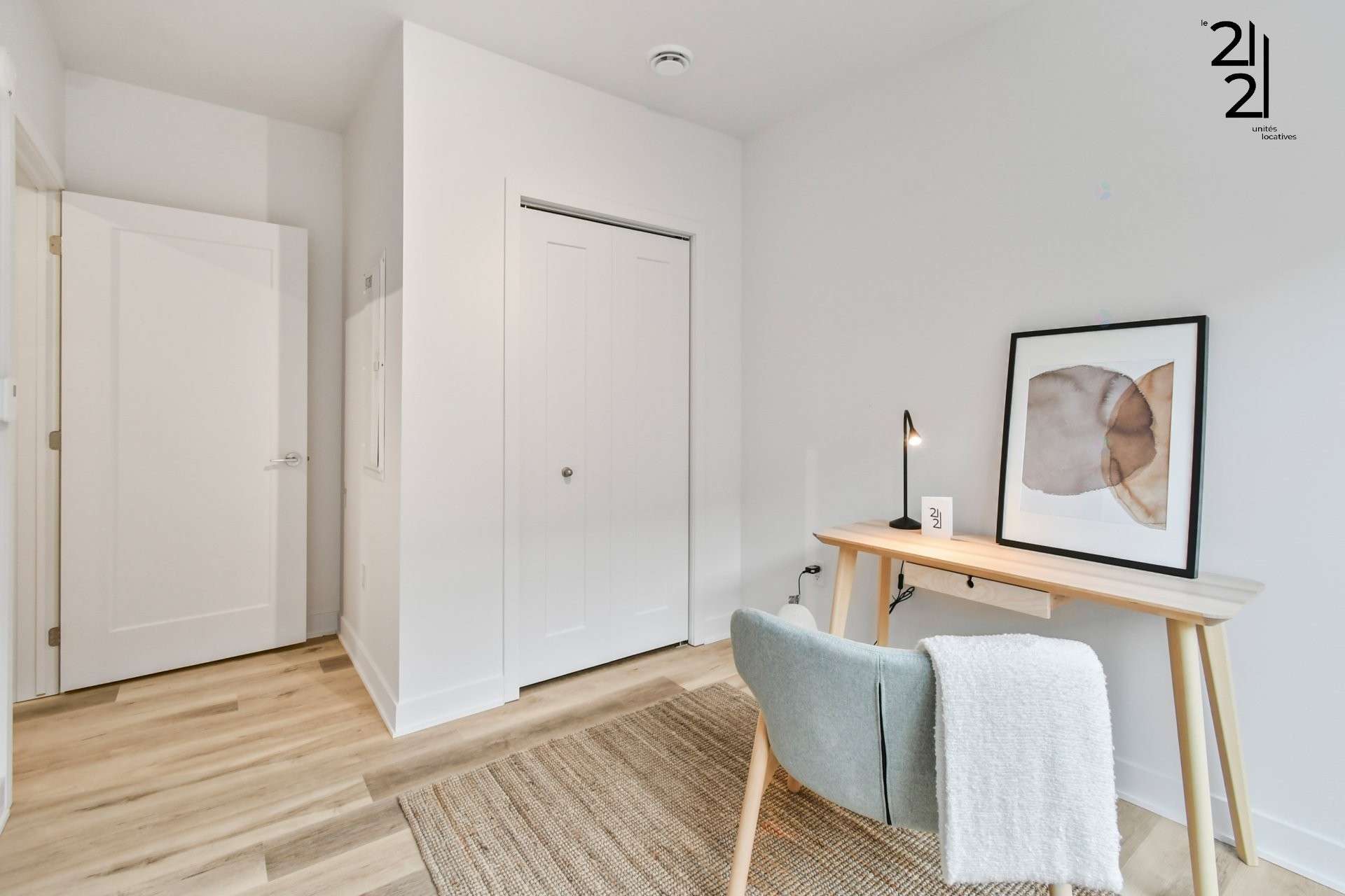 









2121


Av. Papineau

, 106,
Montréal (Ville-Marie),




QC
H2K4J5

