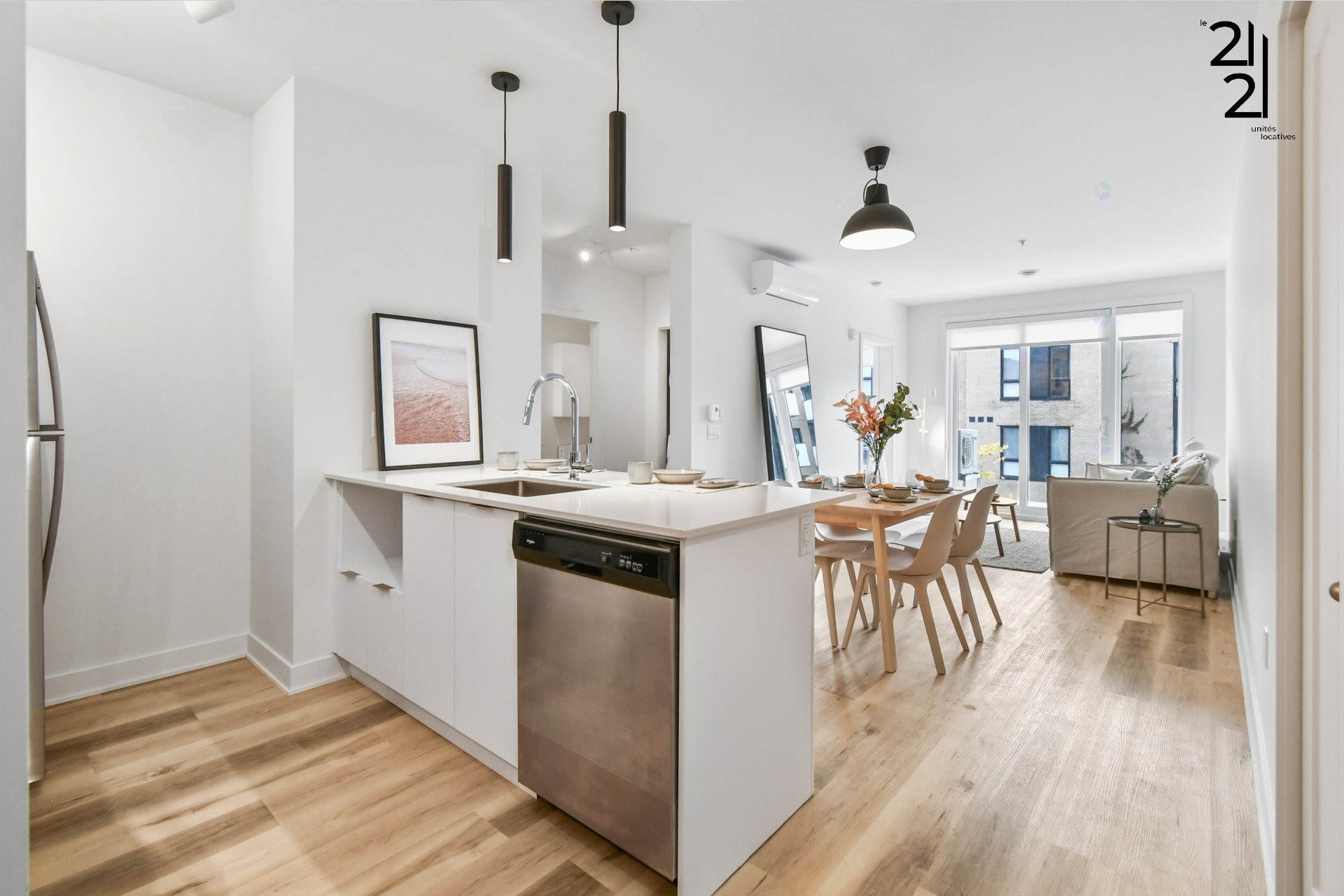 









2121


Av. Papineau

, 106,
Montréal (Ville-Marie),




QC
H2K4J5

