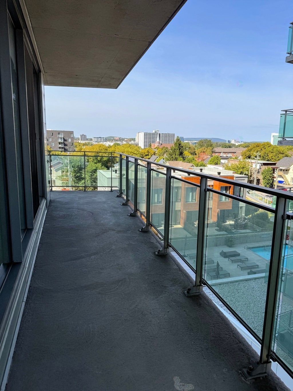 









185


Rue Laurier

, 505,
Gatineau (Hull),




QC
J8X0B2

