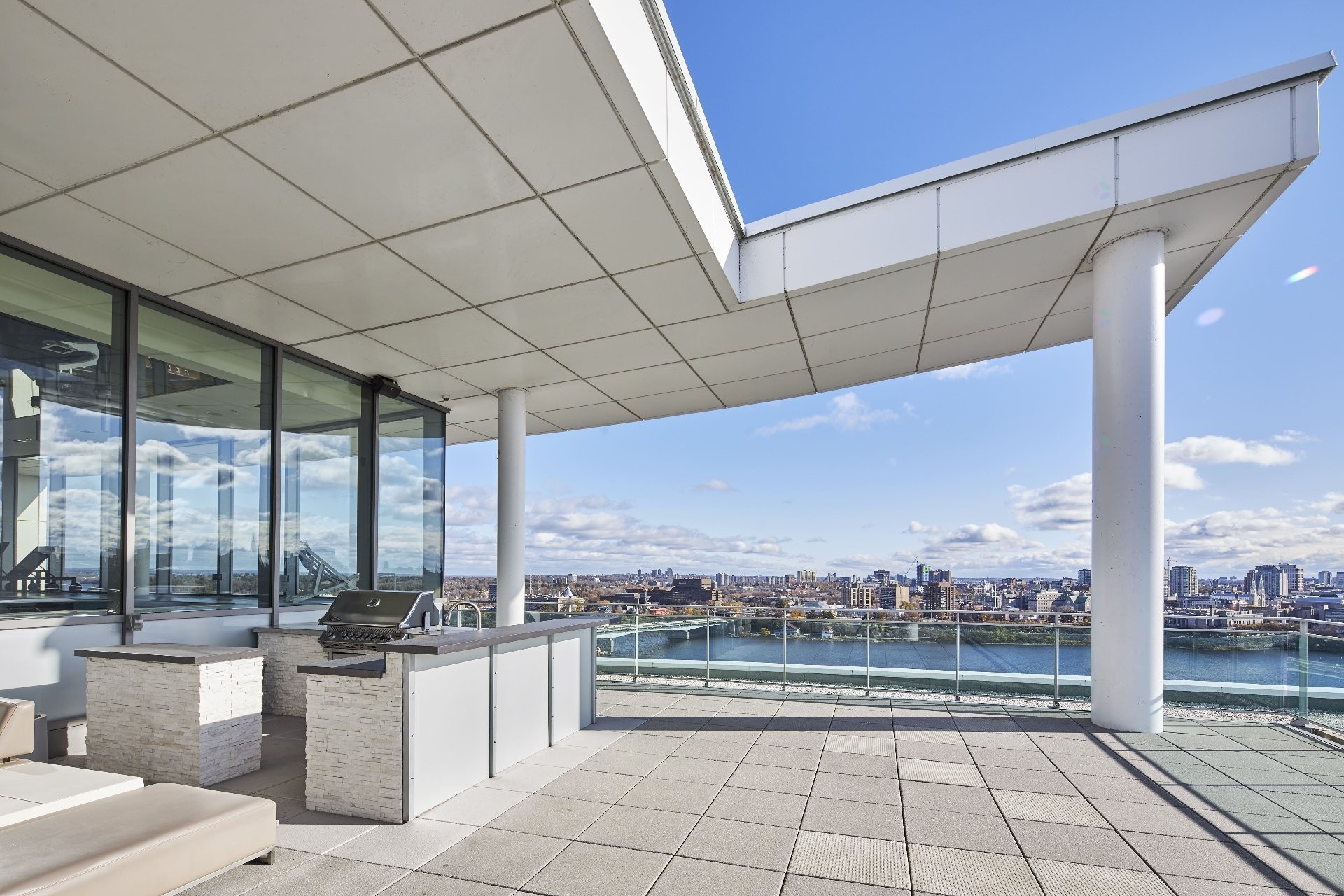 









185


Rue Laurier

, 505,
Gatineau (Hull),




QC
J8X0B2

