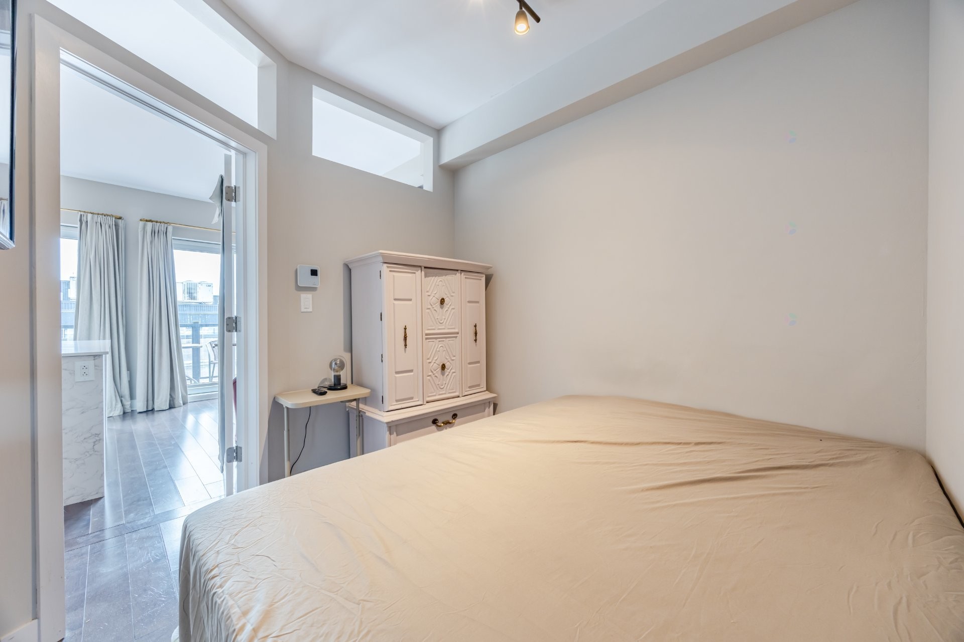 









2100


Boul. St-Laurent

, 603,
Montréal (Ville-Marie),




QC
H2X0E4

