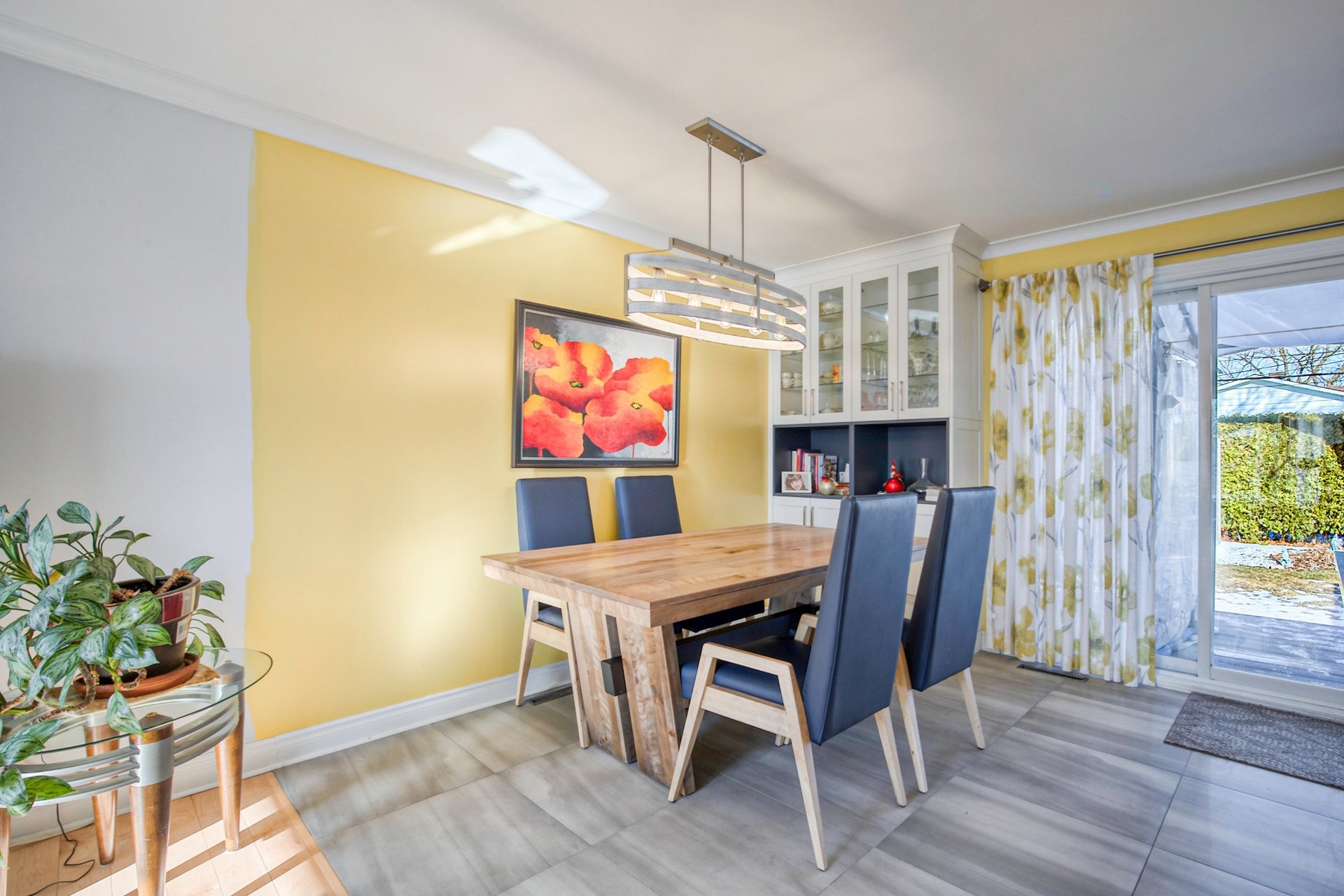 









1849


Rue De Lanaudière

,
Sainte-Julie,




QC
J3E1B6

