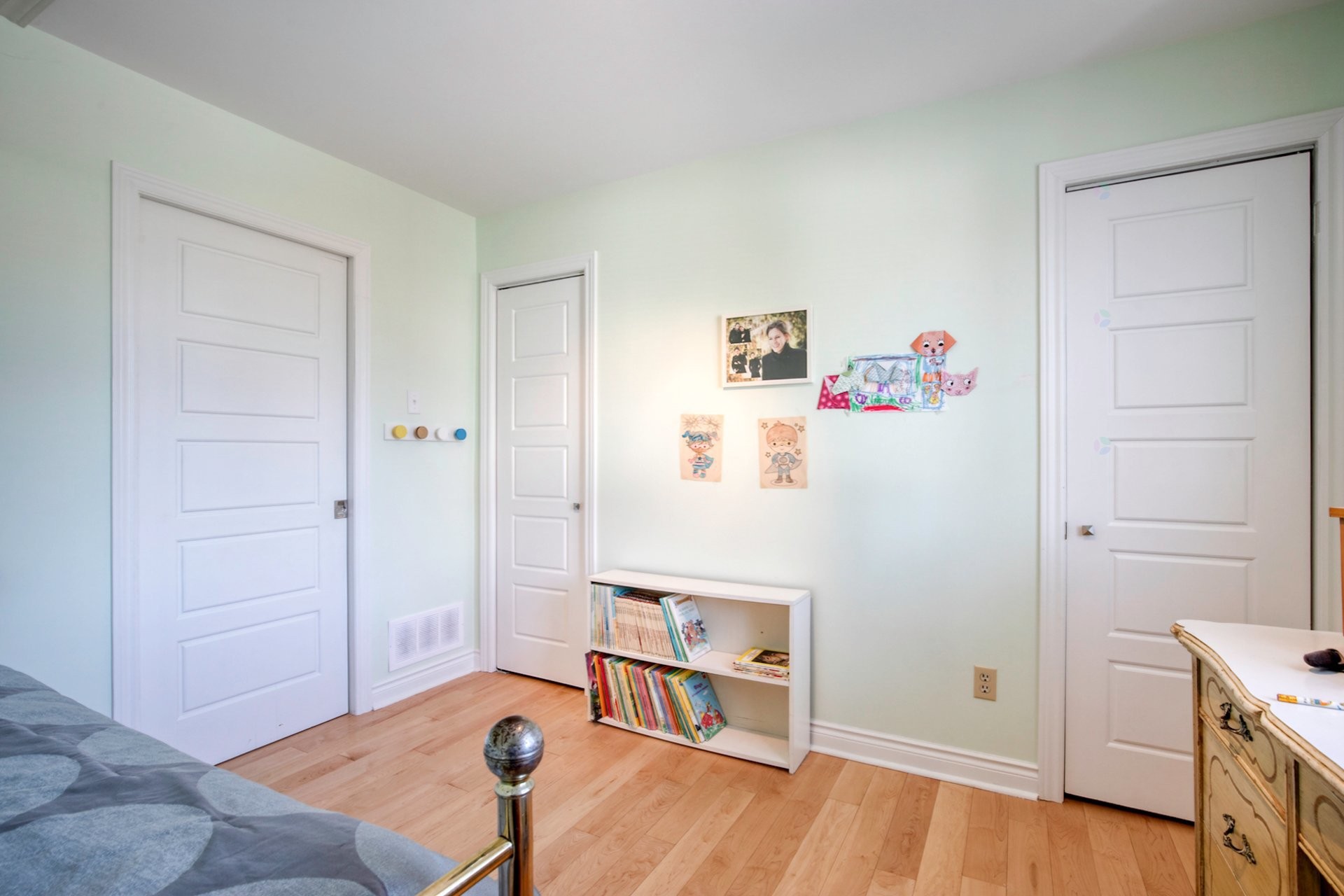 









1849


Rue De Lanaudière

,
Sainte-Julie,




QC
J3E1B6

