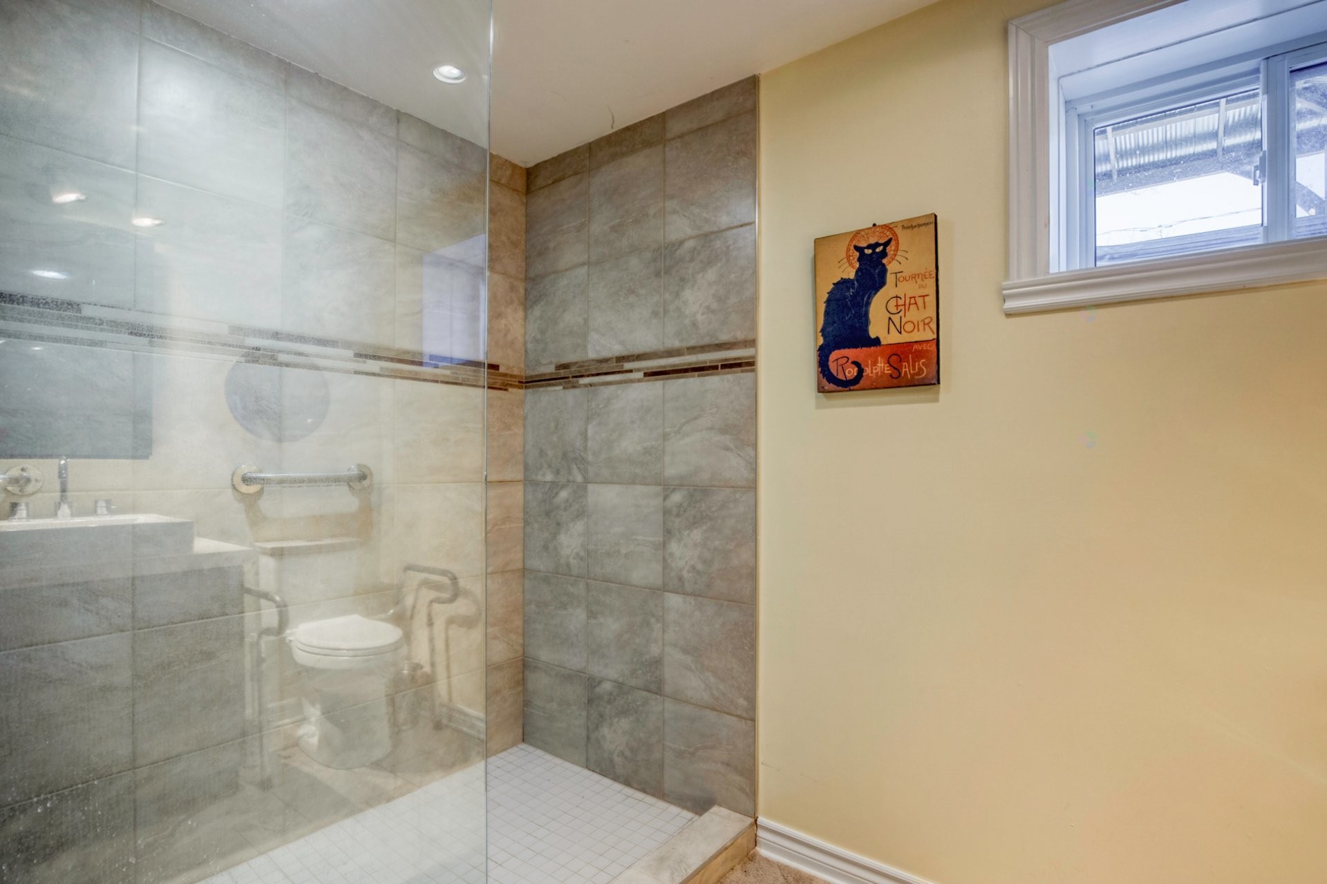 









1849


Rue De Lanaudière

,
Sainte-Julie,




QC
J3E1B6

