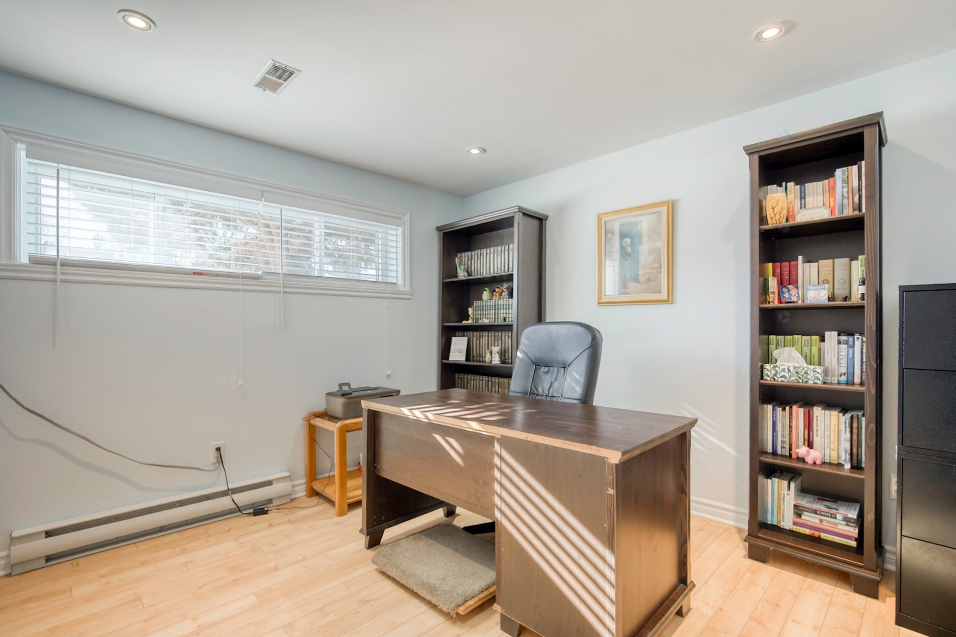 









1849


Rue De Lanaudière

,
Sainte-Julie,




QC
J3E1B6

