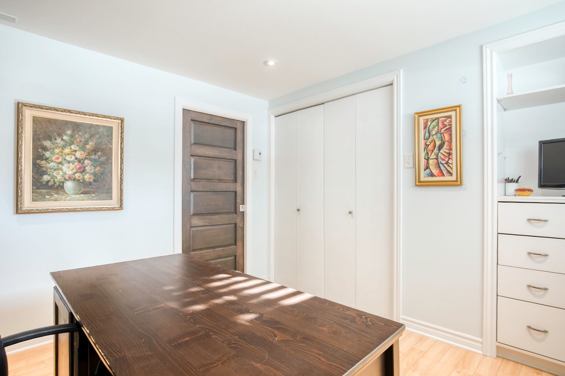 









1849


Rue De Lanaudière

,
Sainte-Julie,




QC
J3E1B6

