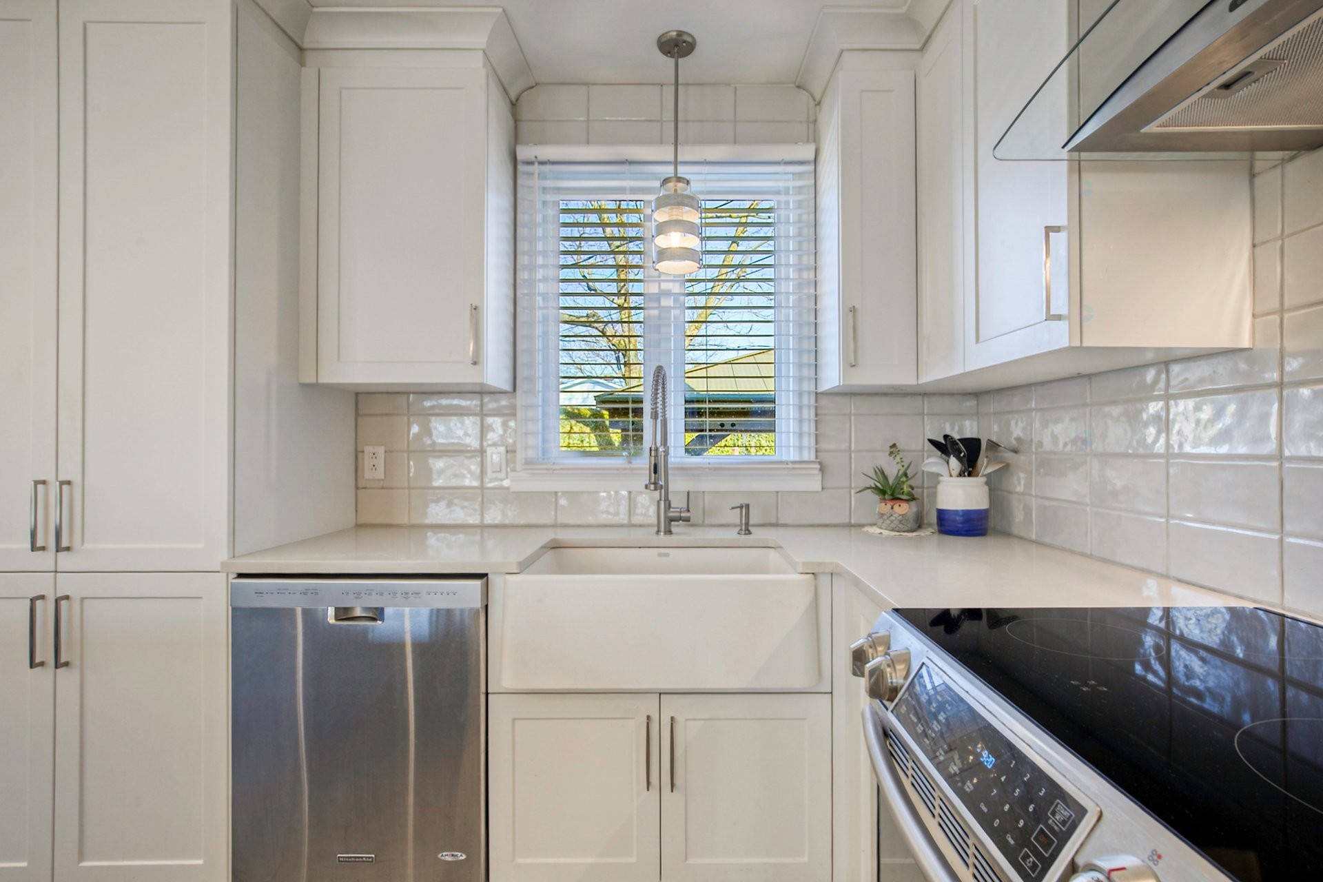 









1849


Rue De Lanaudière

,
Sainte-Julie,




QC
J3E1B6

