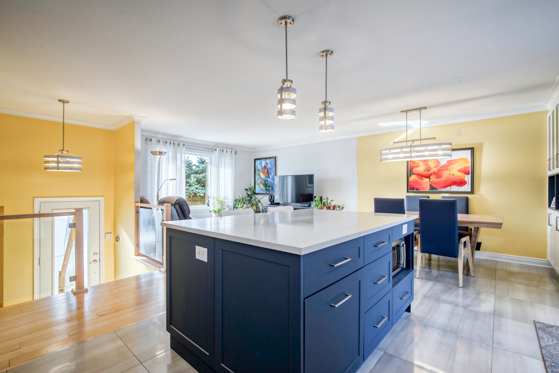 









1849


Rue De Lanaudière

,
Sainte-Julie,




QC
J3E1B6

