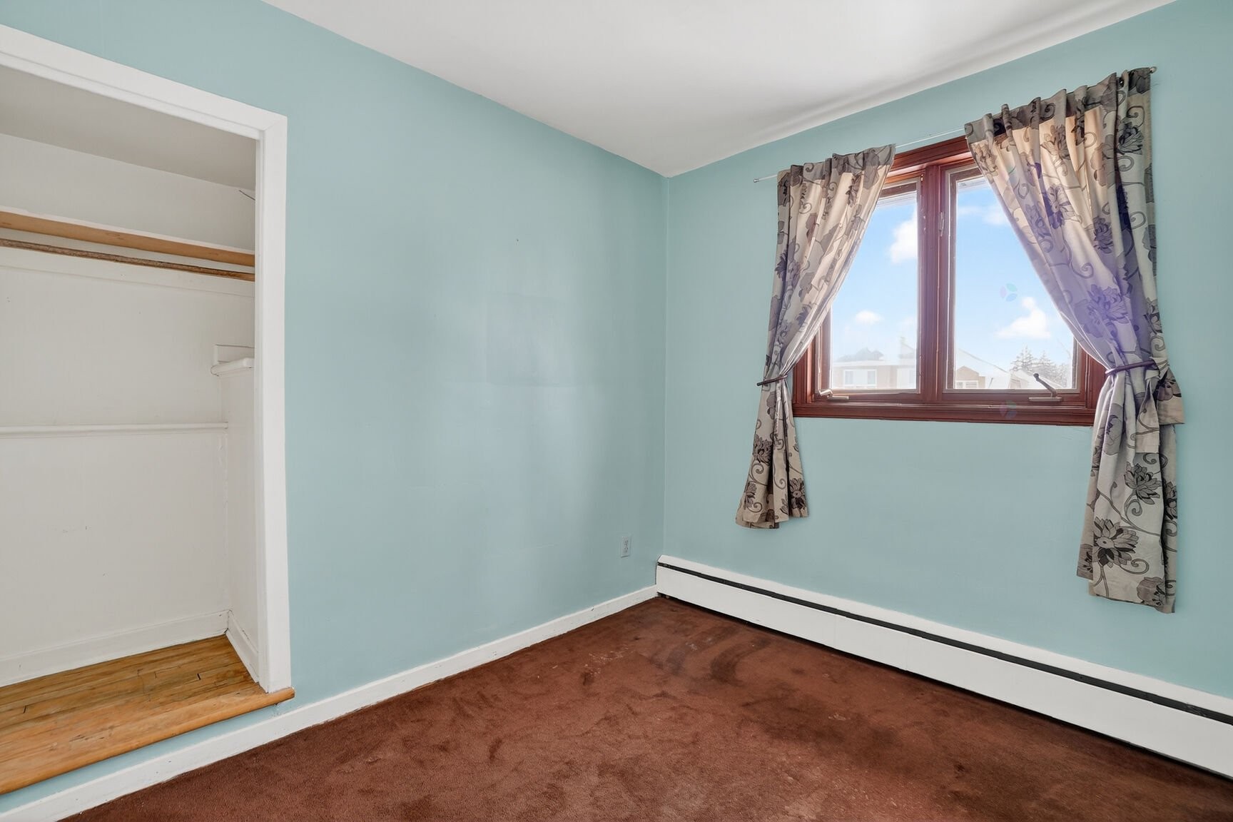 









153


Av. de Spartan Crescent

,
Pointe-Claire,




QC
H9R3R4

