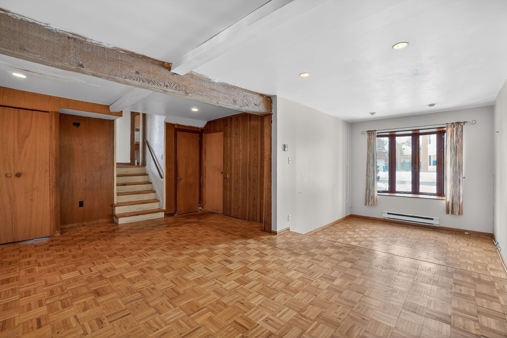 









153


Av. de Spartan Crescent

,
Pointe-Claire,




QC
H9R3R4

