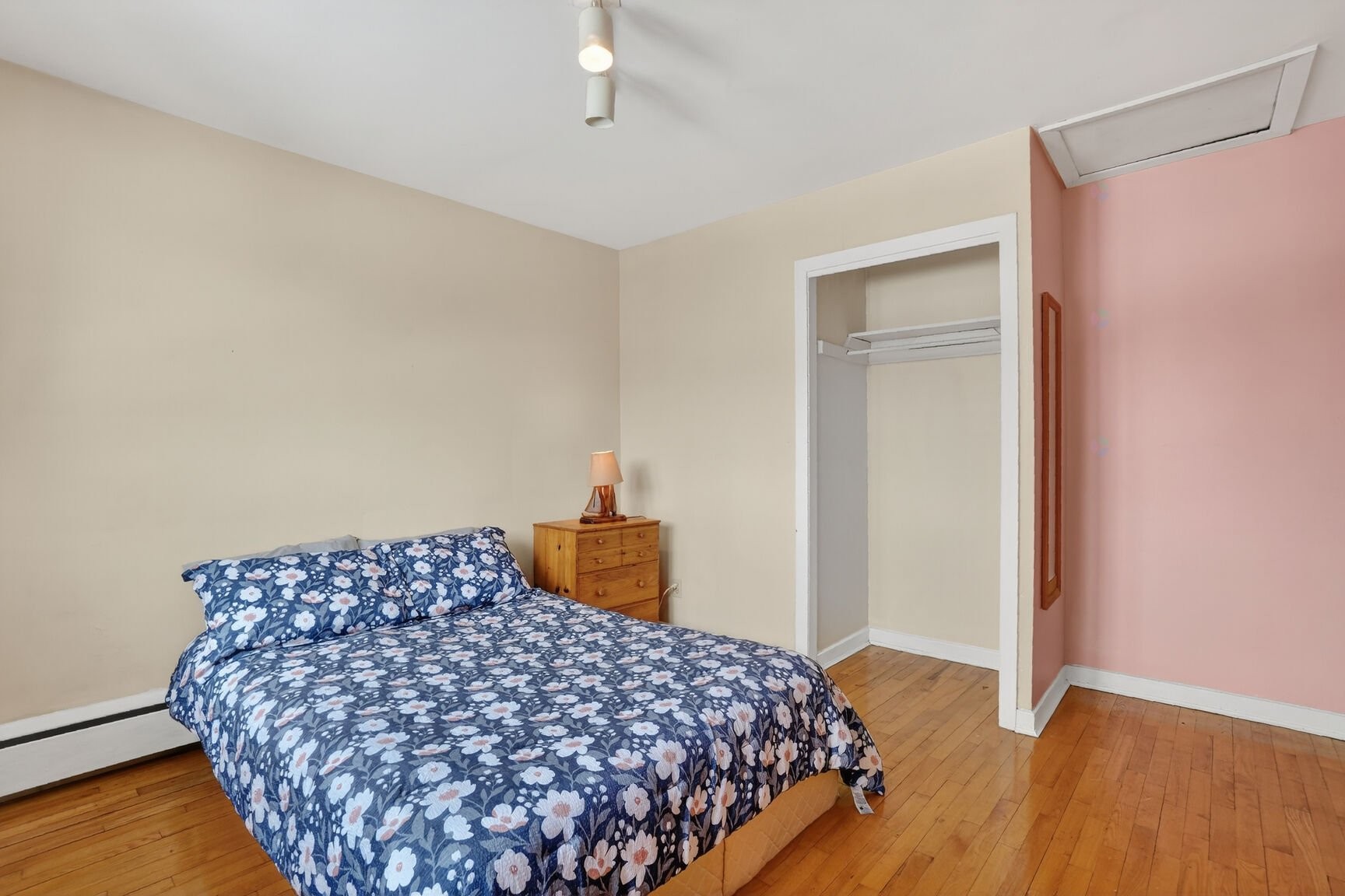 









153


Av. de Spartan Crescent

,
Pointe-Claire,




QC
H9R3R4

