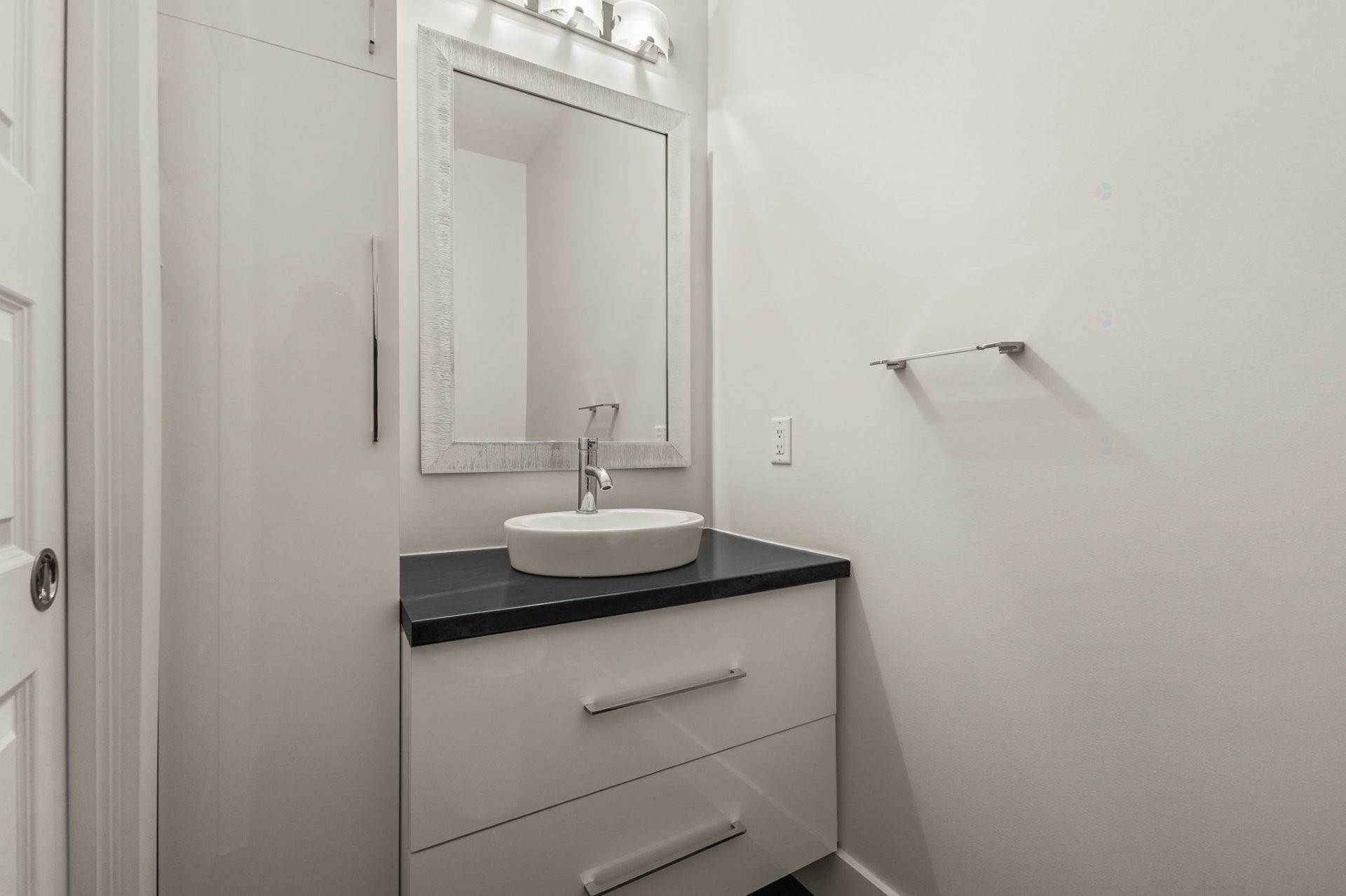 









464


Rue Jeannine-Grégoire-Ross

,
Gatineau (Gatineau),




QC
J8P0C5

