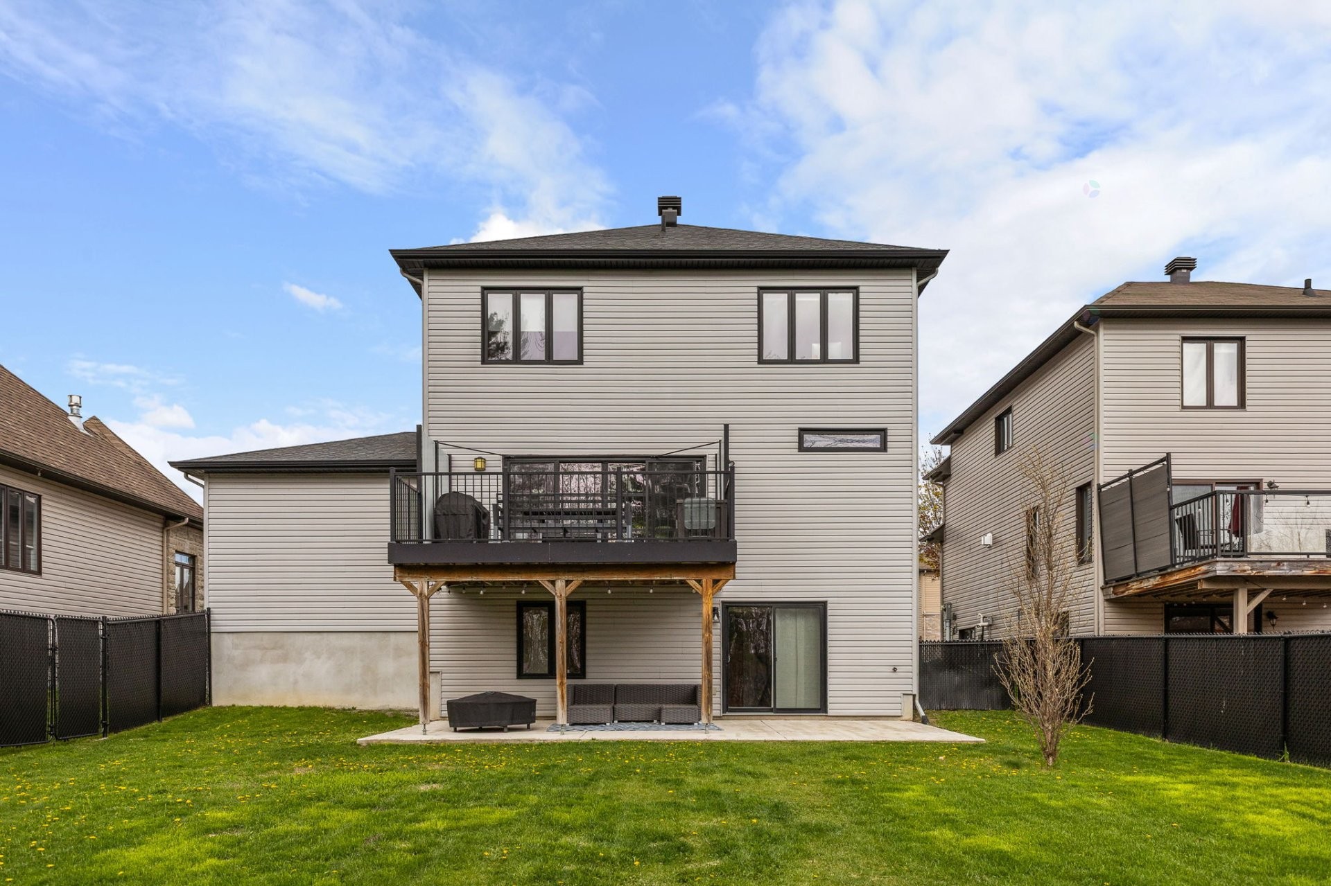 









464


Rue Jeannine-Grégoire-Ross

,
Gatineau (Gatineau),




QC
J8P0C5

