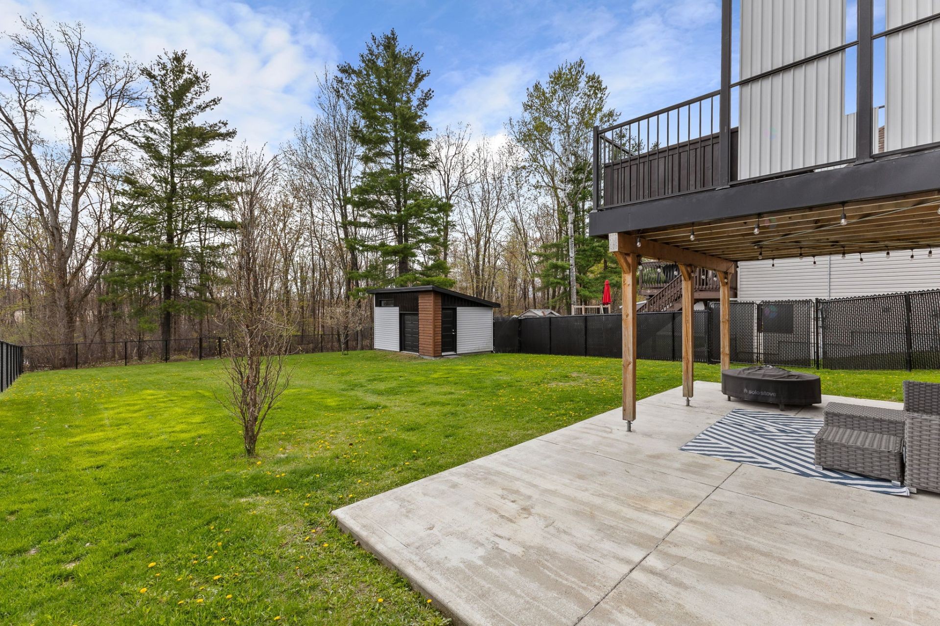 









464


Rue Jeannine-Grégoire-Ross

,
Gatineau (Gatineau),




QC
J8P0C5

