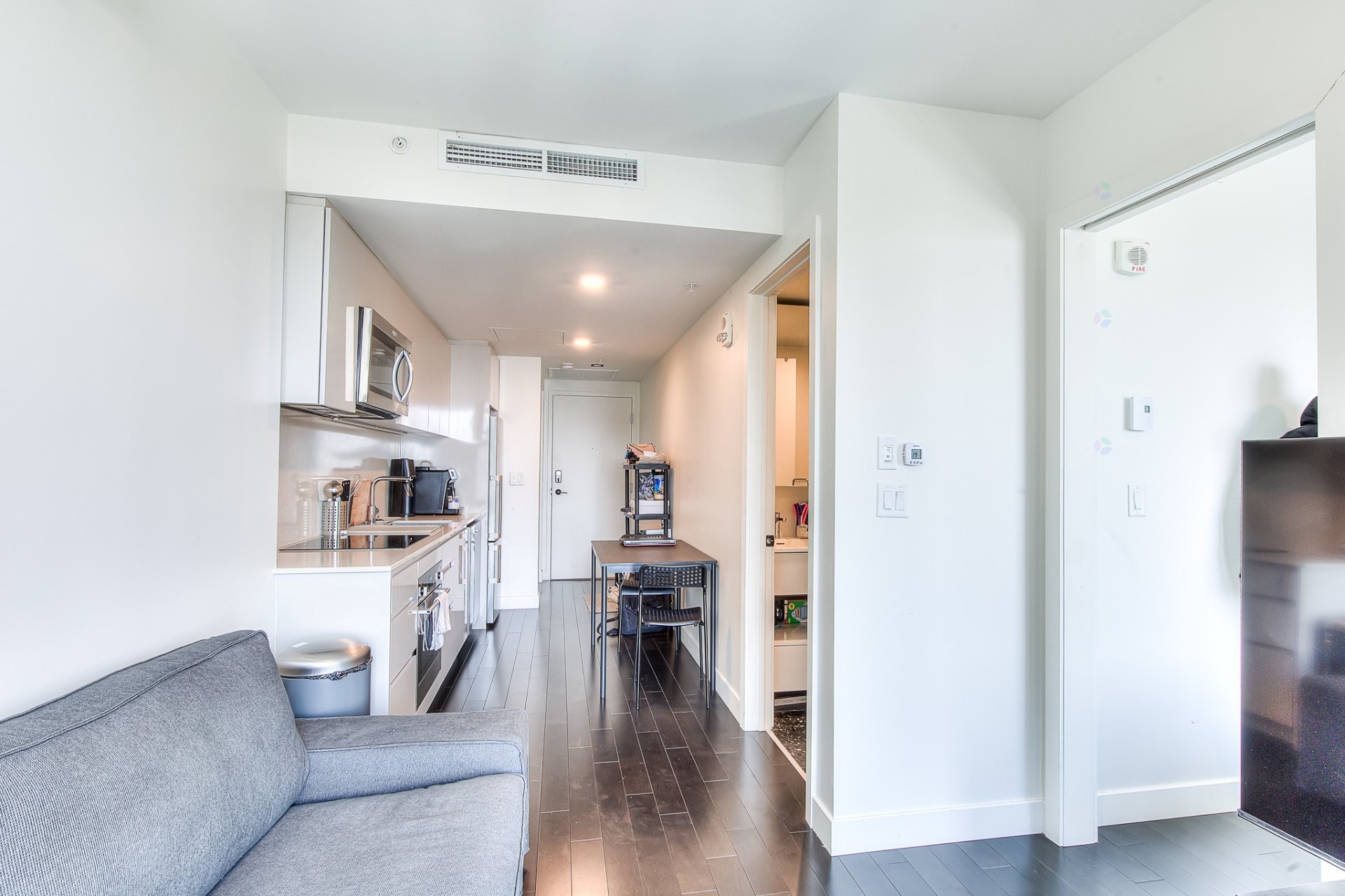 









1210


Rue Jeanne-Mance

, 3712,
Montréal (Ville-Marie),




QC
H2X1M1

