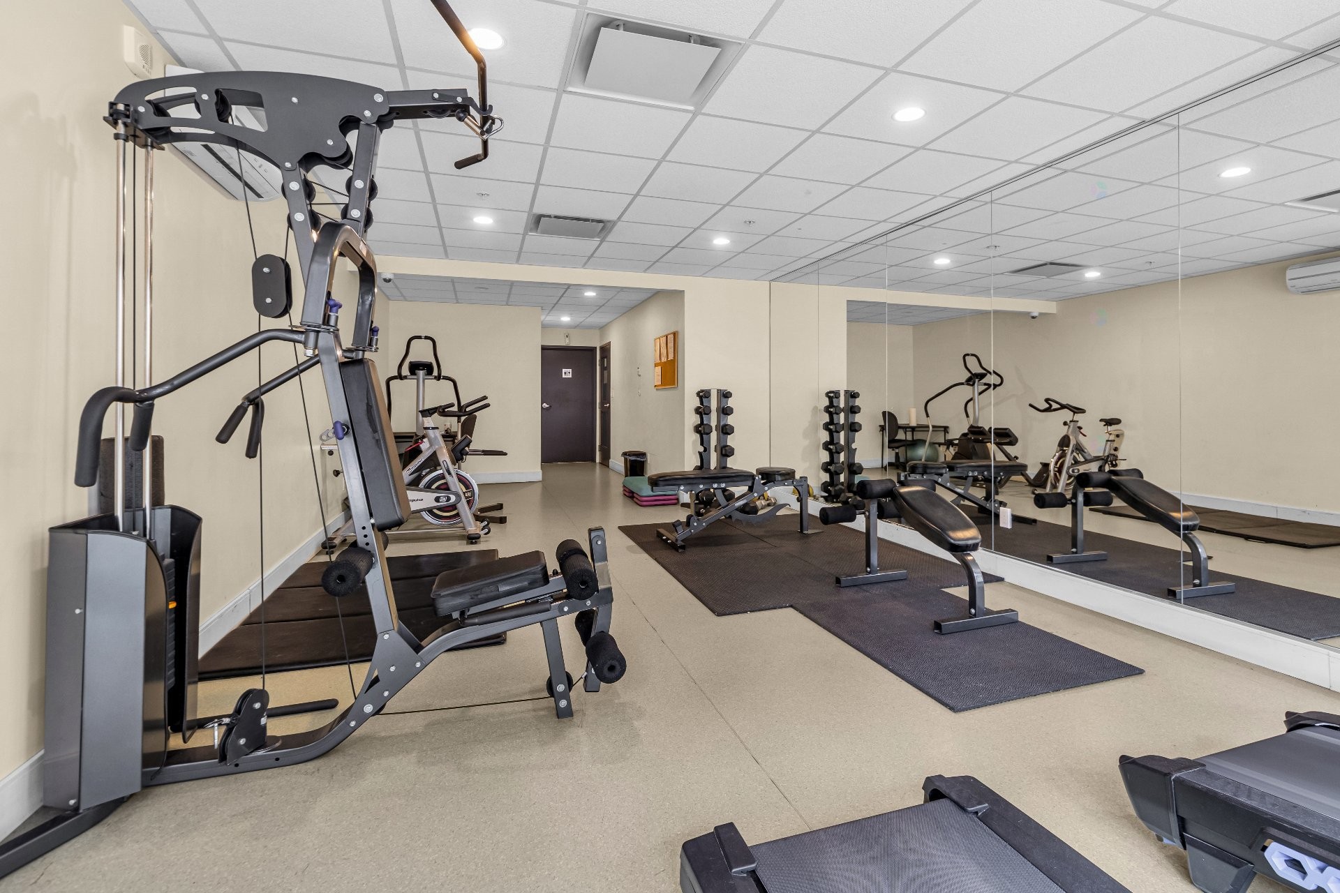 









1248


Av. de l'Hôtel-de-Ville

, 318,
Montréal (Ville-Marie),




QC
H2X0B9

