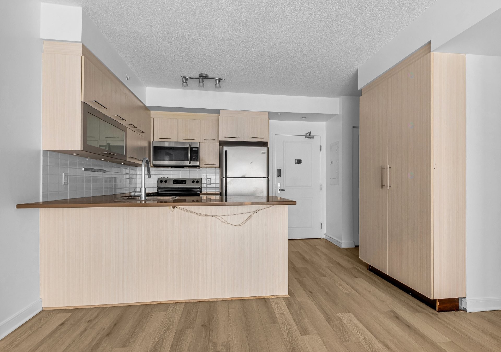 









1248


Av. de l'Hôtel-de-Ville

, 318,
Montréal (Ville-Marie),




QC
H2X0B9

