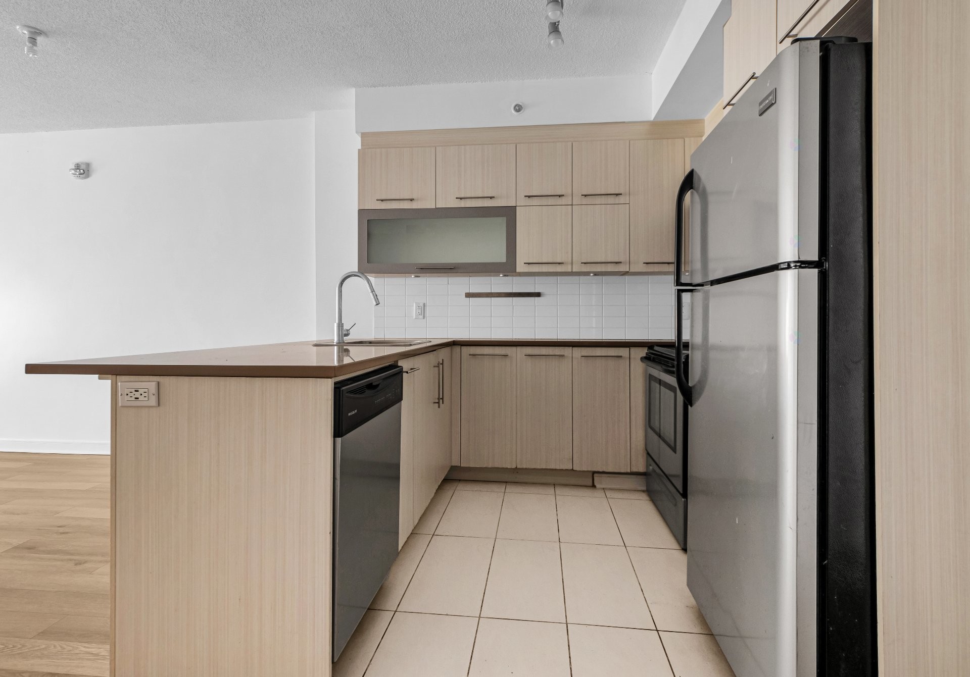 









1248


Av. de l'Hôtel-de-Ville

, 318,
Montréal (Ville-Marie),




QC
H2X0B9

