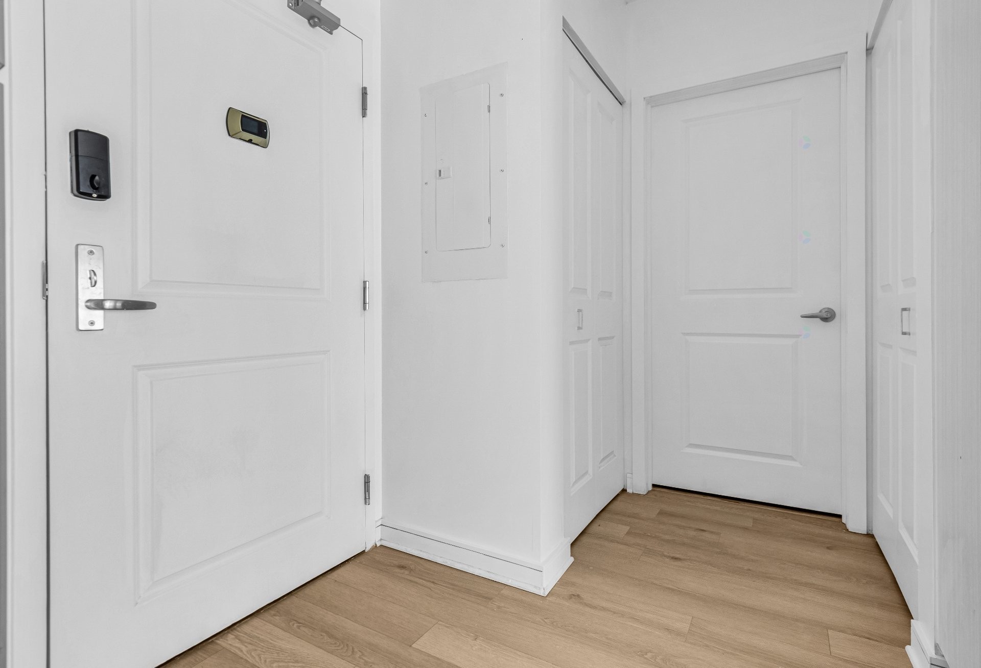 









1248


Av. de l'Hôtel-de-Ville

, 318,
Montréal (Ville-Marie),




QC
H2X0B9

