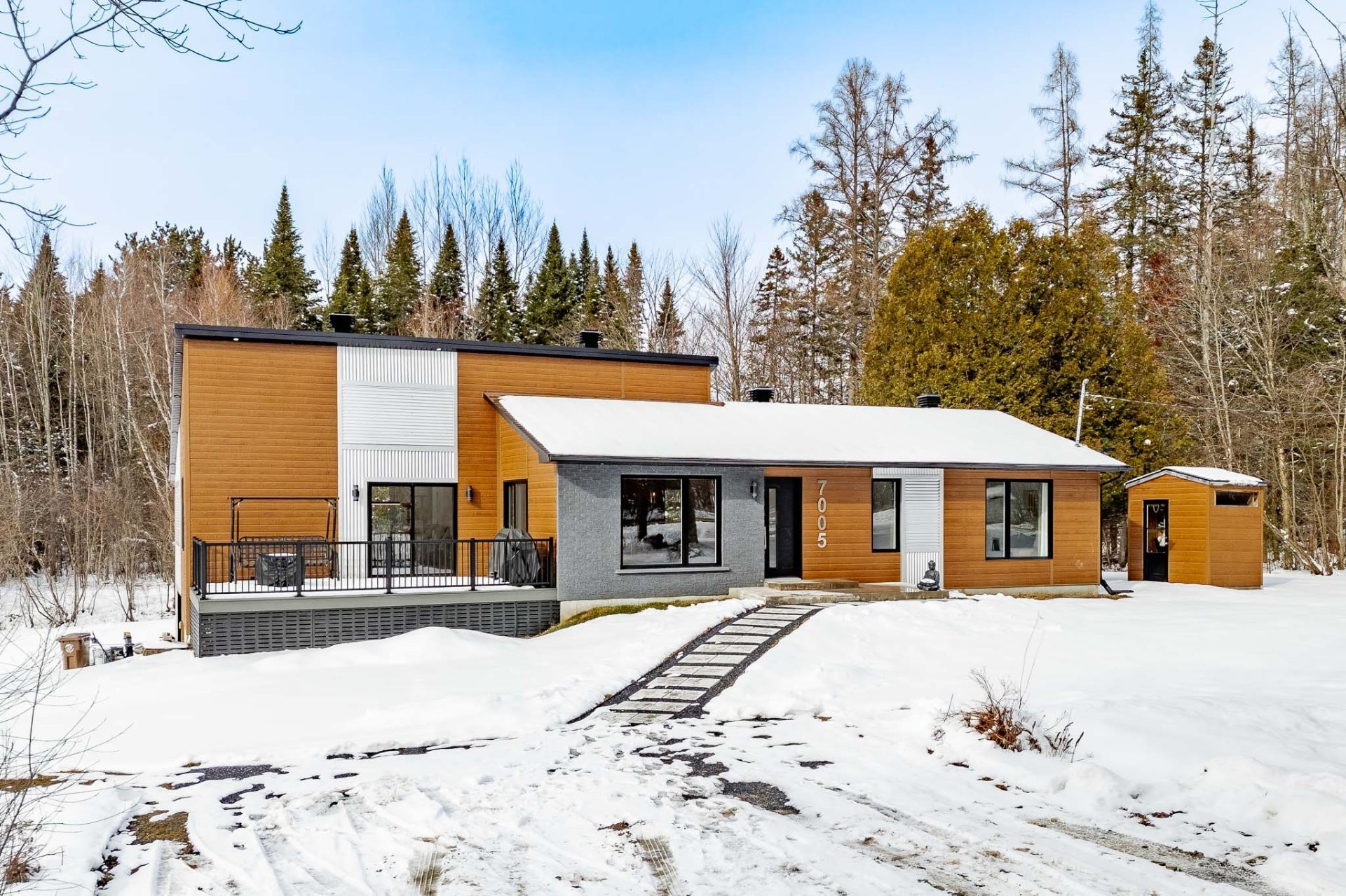 









7005


Ch. de Westleyville

,
Ascot Corner,




QC
J0B1A0

